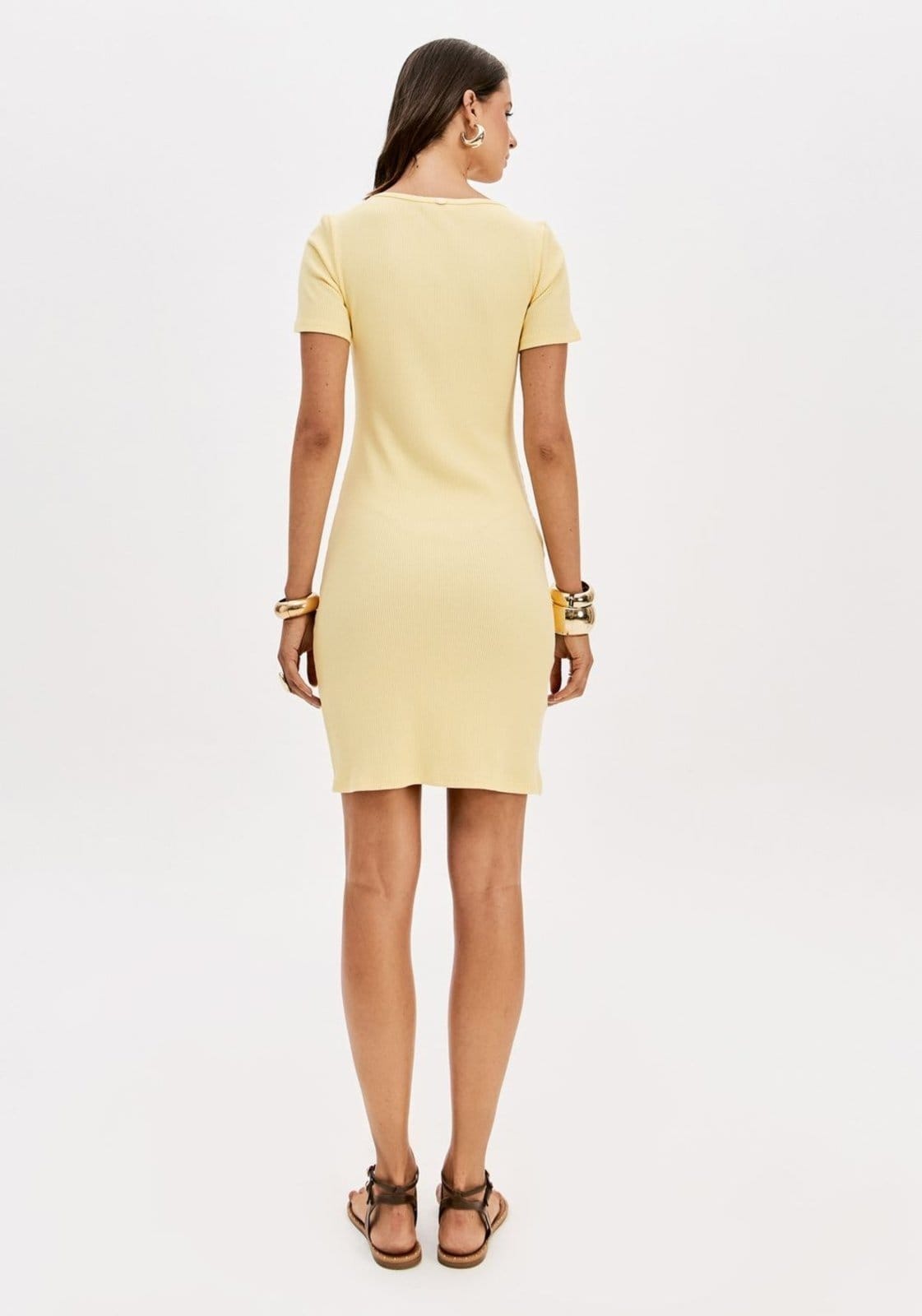 Vista 2 Vestido Canelado Manga Curta Bordado Lança Perfume amarelo