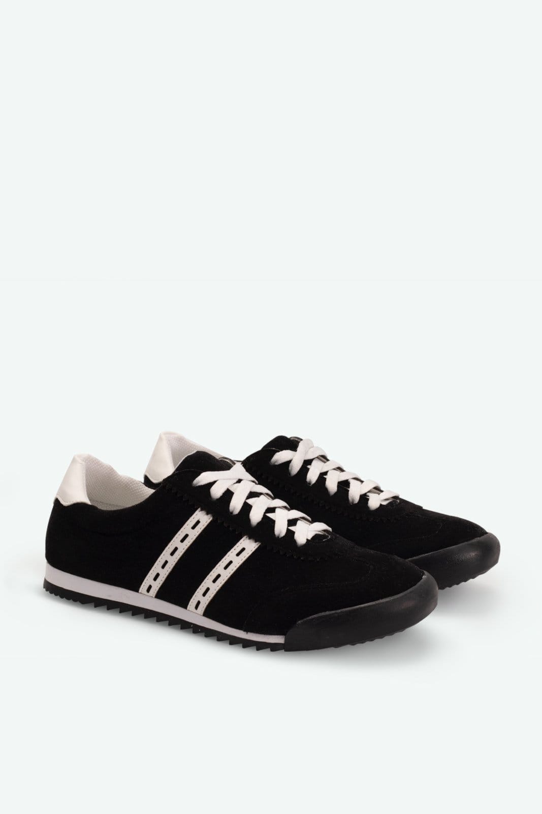 Vista 2 Tênis Blair Suzana Santos preto