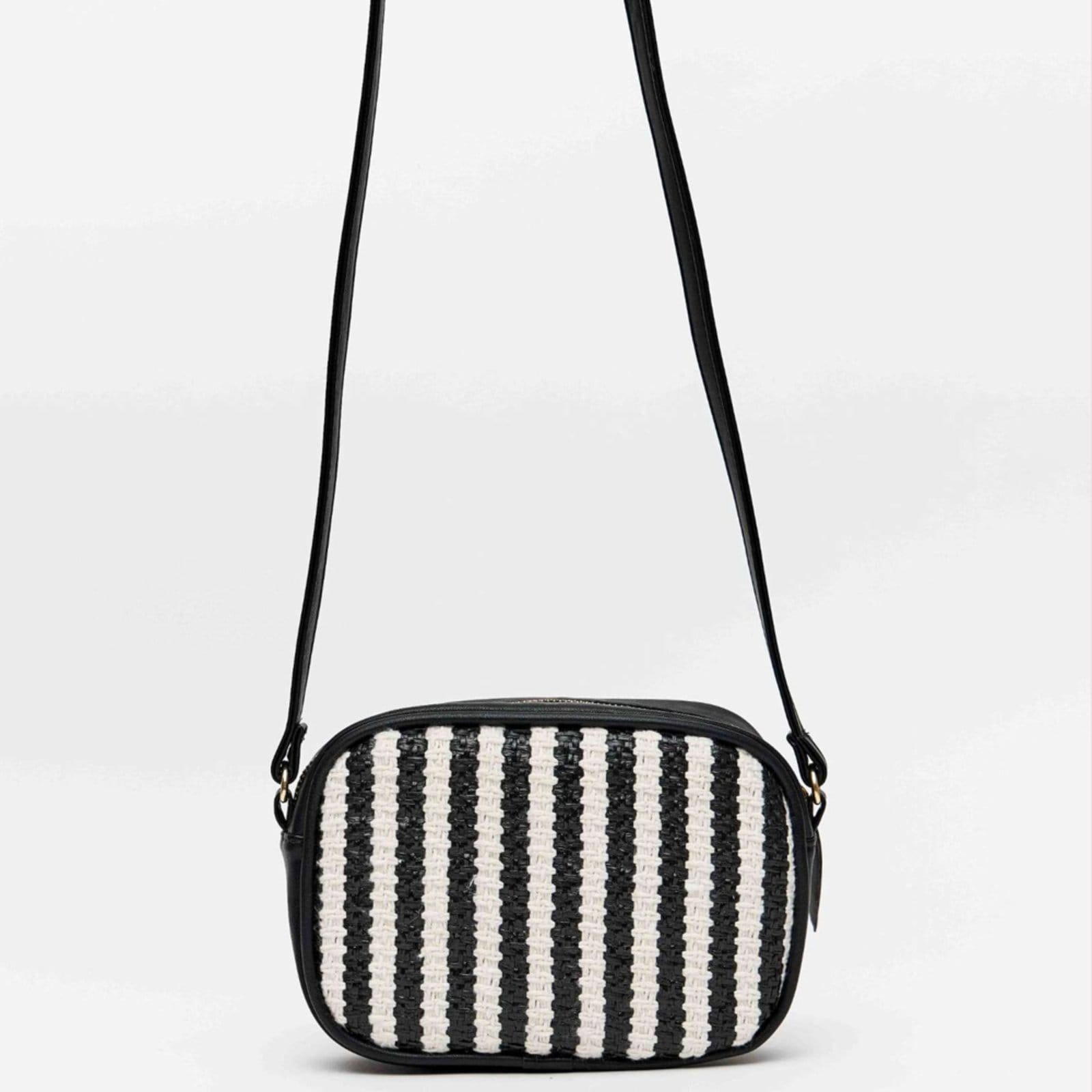 Vista 2 Bolsa Crossbody Lança Perfume Listras Pr26 Feminino Lança Perfume preto