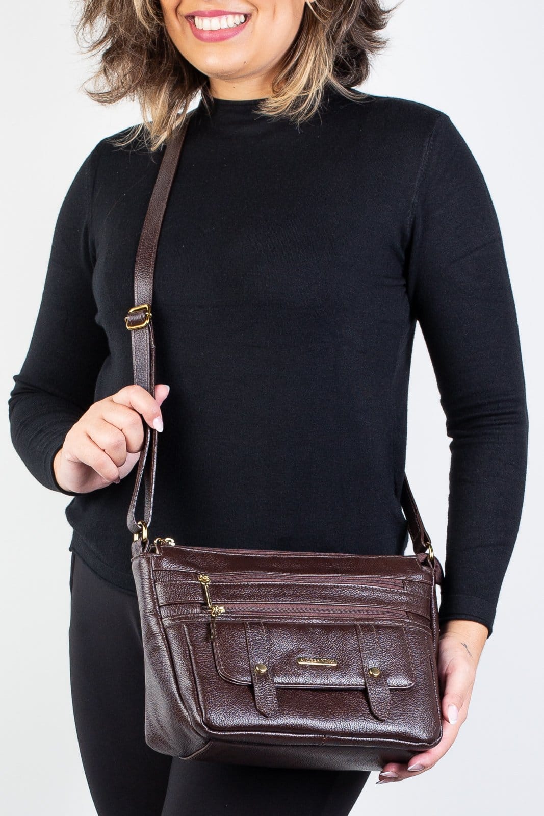 Bolsa Andrea Vinci Tiracolo De Couro Liso Isis - Café