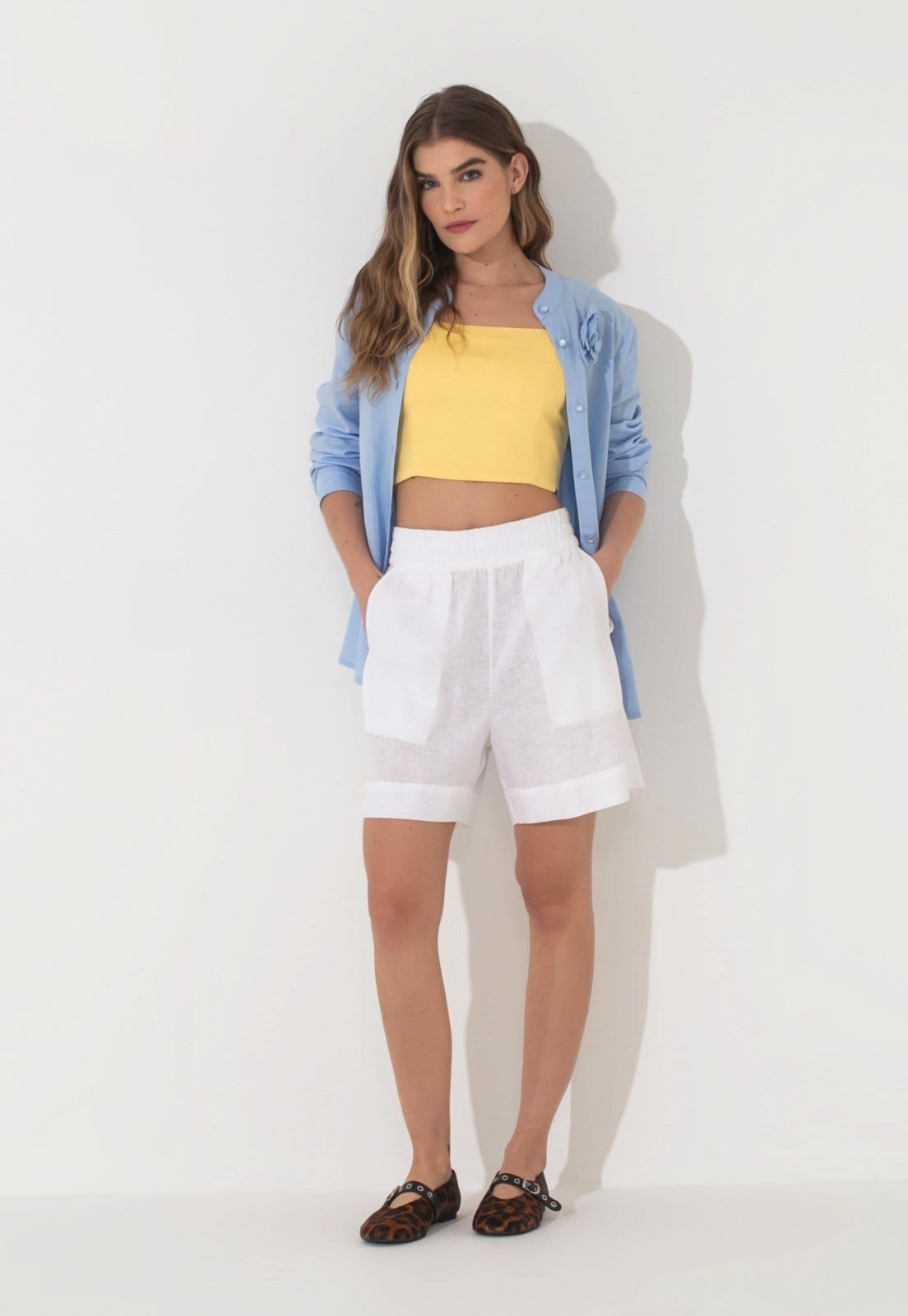 Vista 2 Short Linho Traymon Cós Elástico Traymon branco