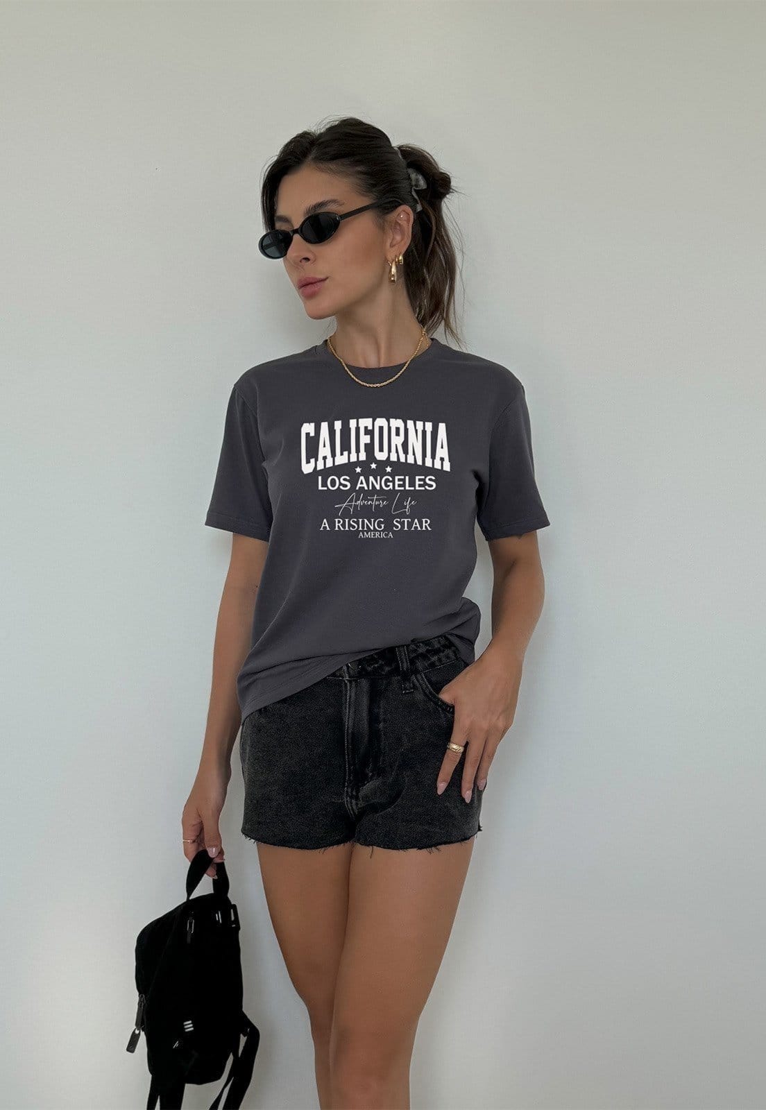 Vista 2 Camiseta Cianitas Chumbo Estampa California Adventure Cianitas cinza