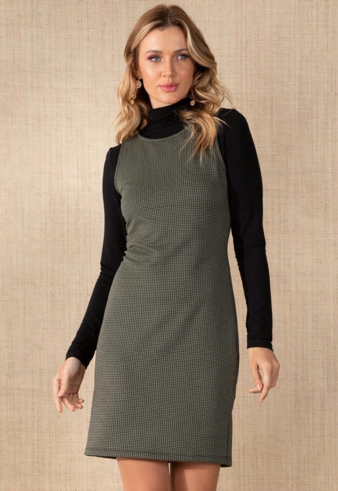 Vestido Tubinho Com Bolsos