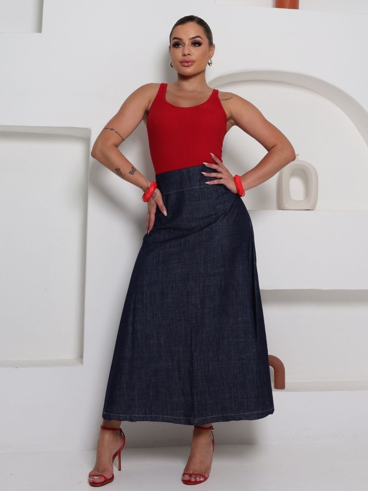 Vista 2 Saia Patria Brasil Mídi Evasê de Jeans Feminina Patria Brasil azul marinho