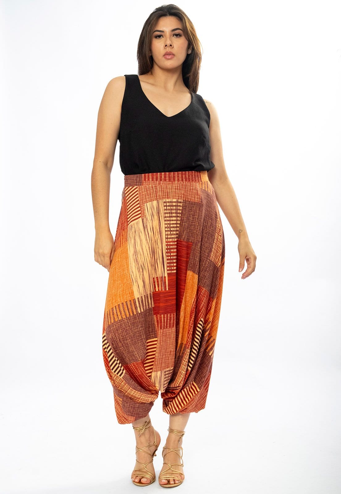 Vista 2 Calça Saruel Amazonia Vital Malha Tramas do Sol Amazonia Vital bege/estampado/laranja/vermelho