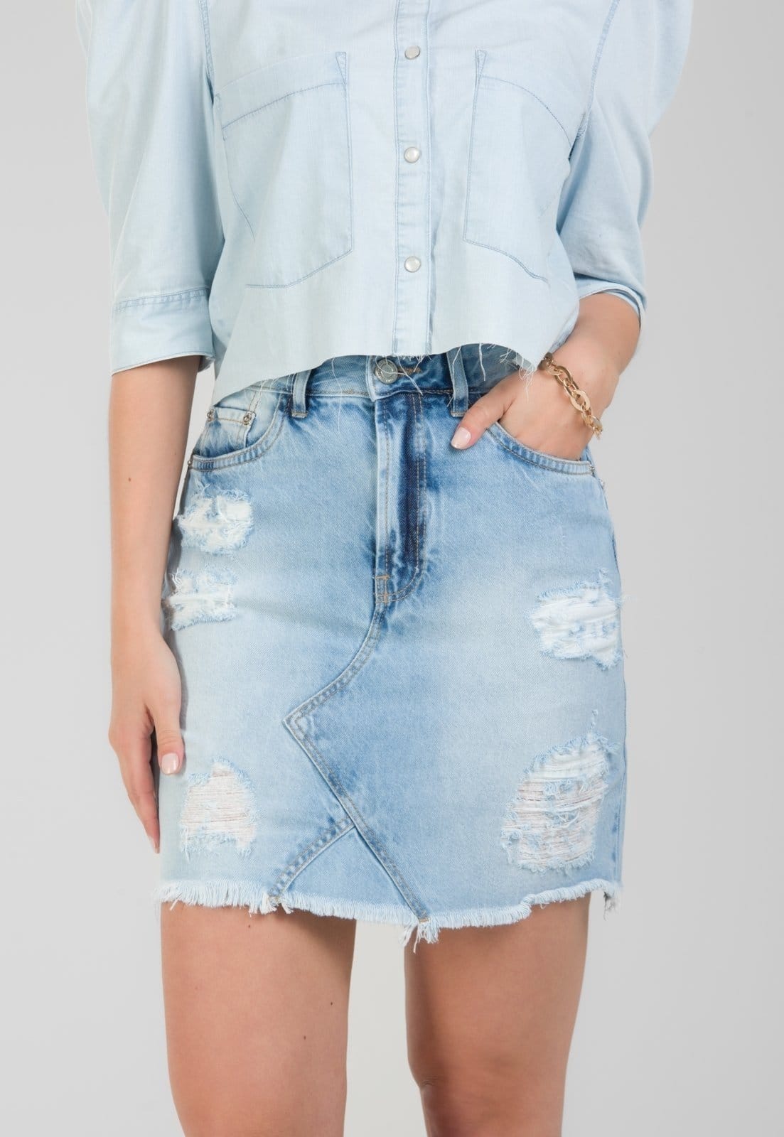 Vista 2 Saia Traymon 5 Bolsos Destroyed Delavê Traymon jeans