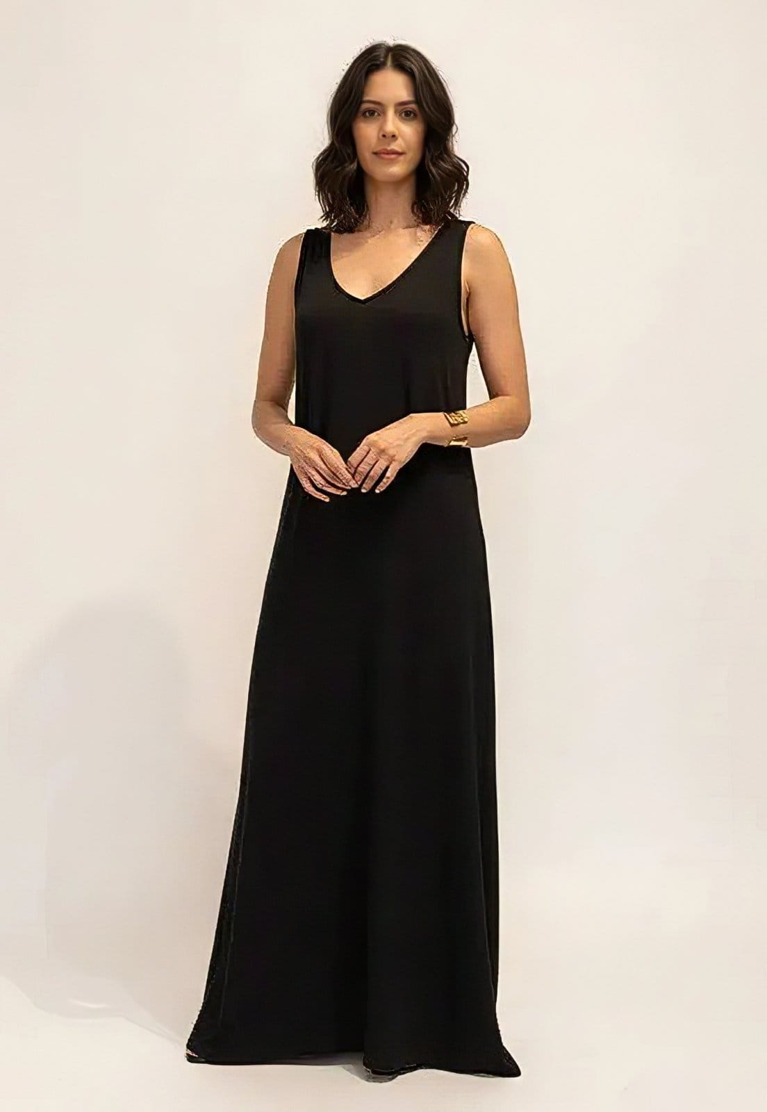 Vista 2 Vestido CabanaFree Acaé Longo Regatão Viscose Cabanafree preto