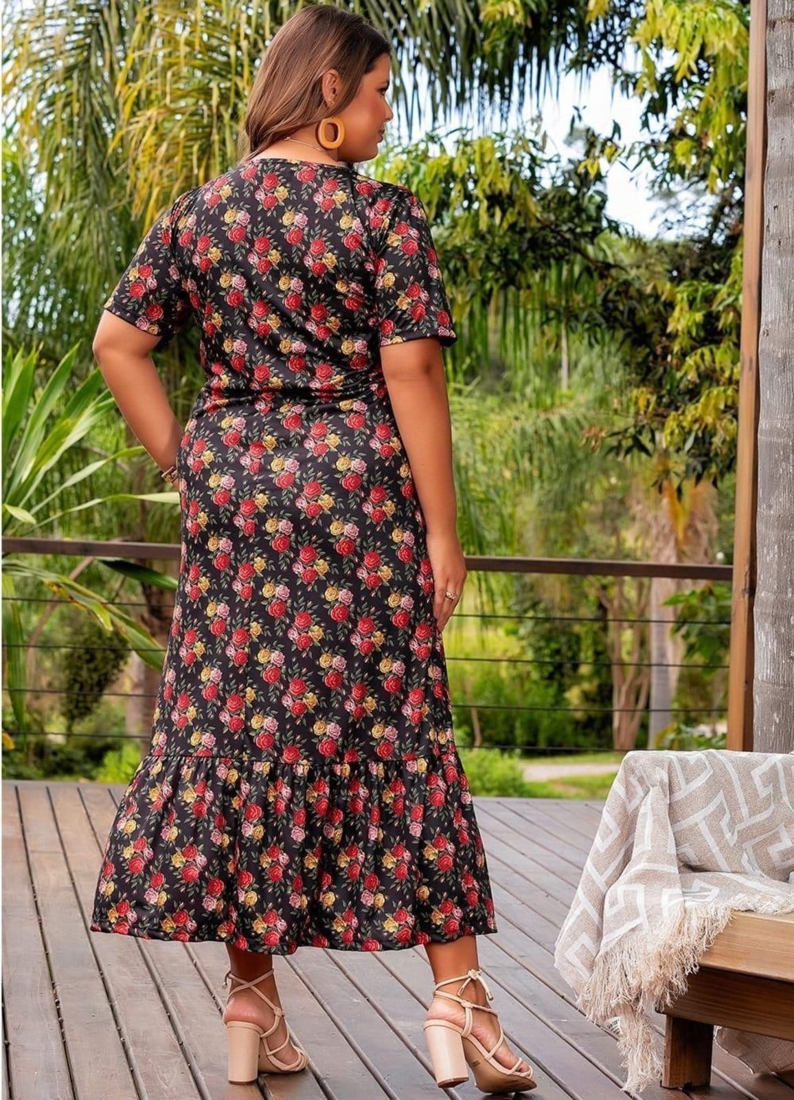 Vista 2 Vestido Em Jersey Acetinado Floral Rosas Marguerite preto