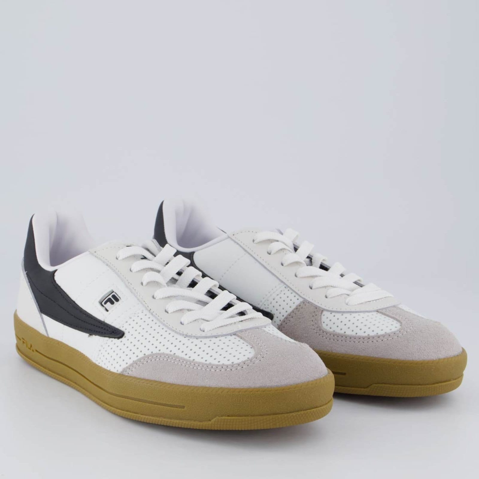 Vista 2 Tênis Fila FX Court 70 Vintage e Preto Fila branco