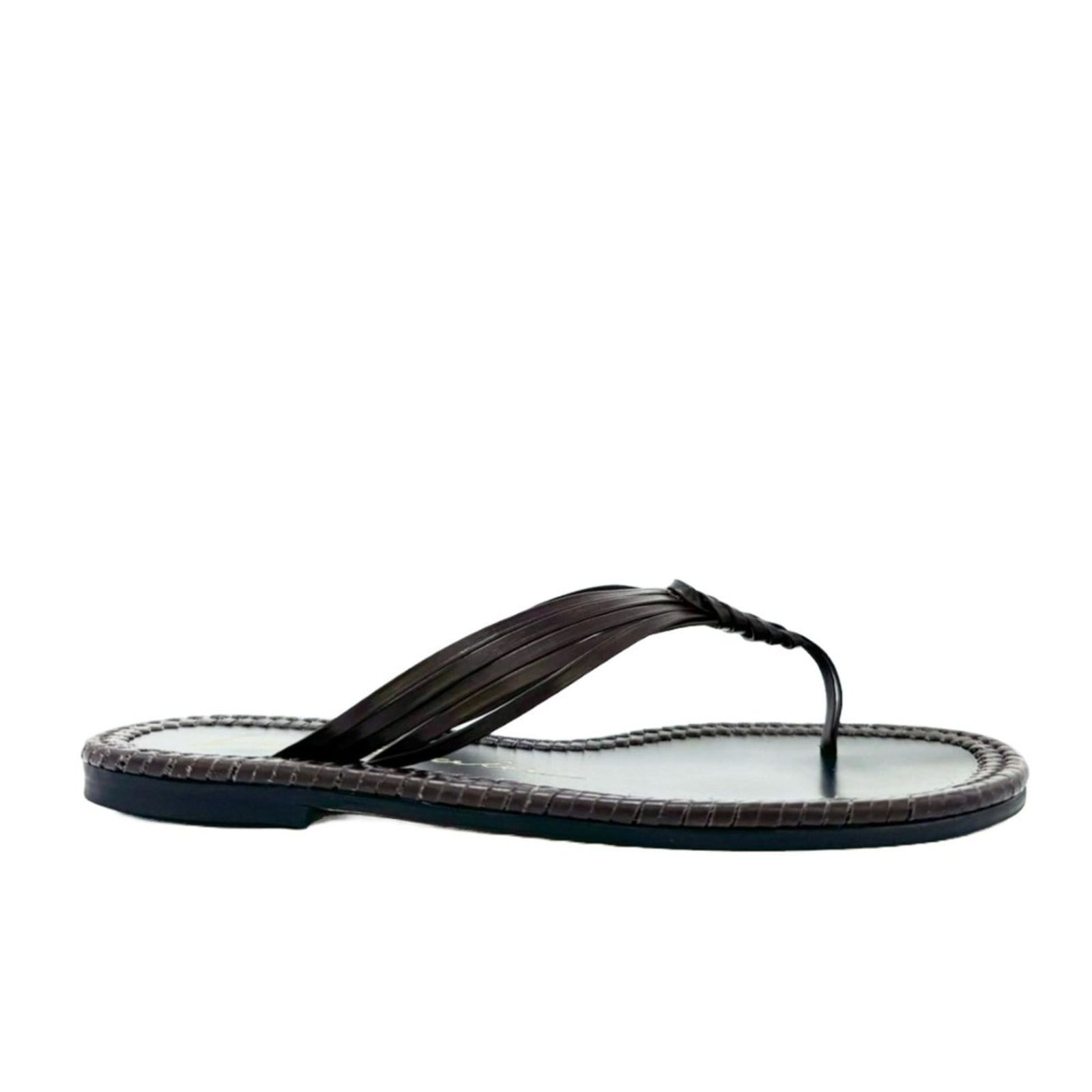 Chinelo Luiza Barcelos 60510005