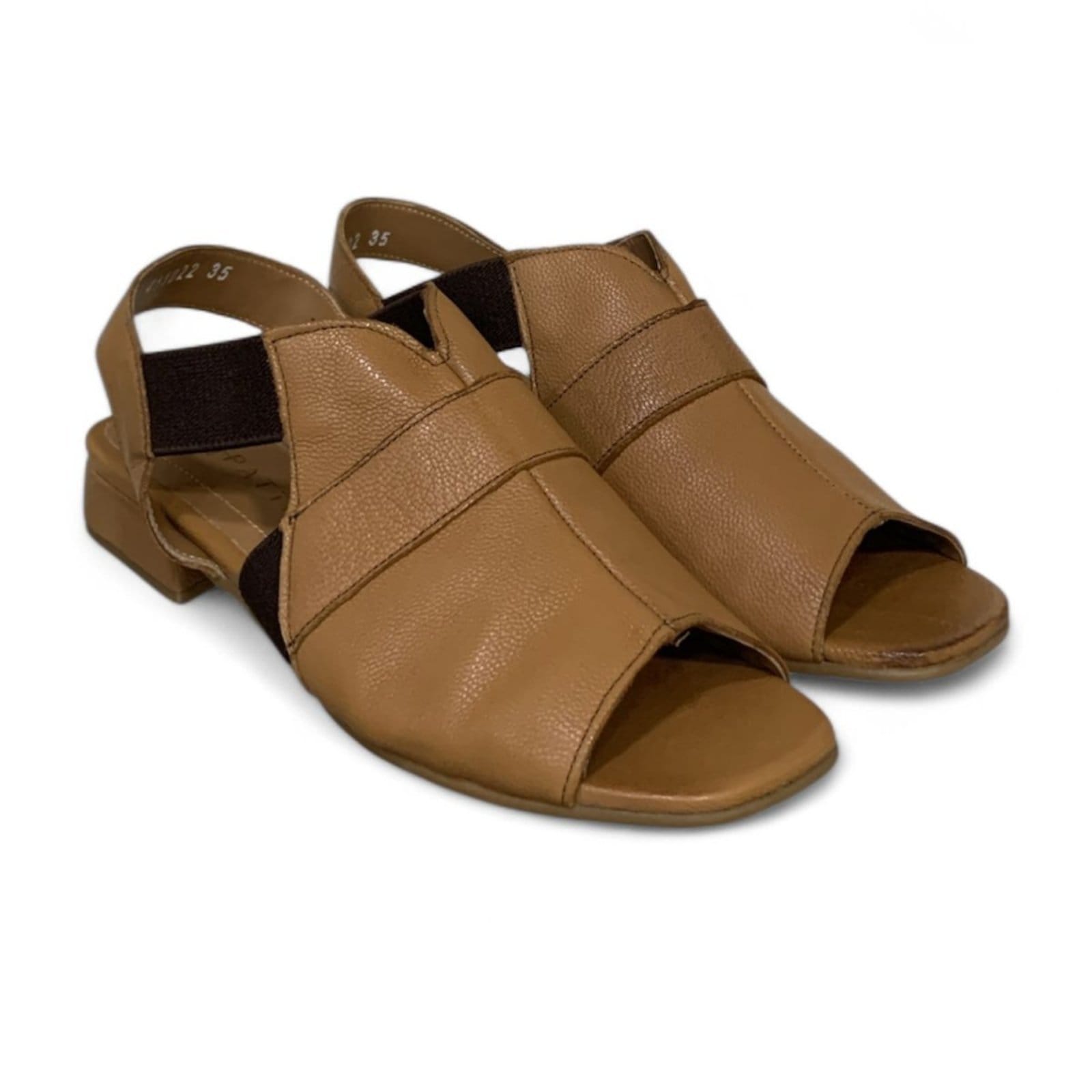 Vista 2 Sandália Feminina em Couro Salto Baixo 411022 Moscardini caramelo