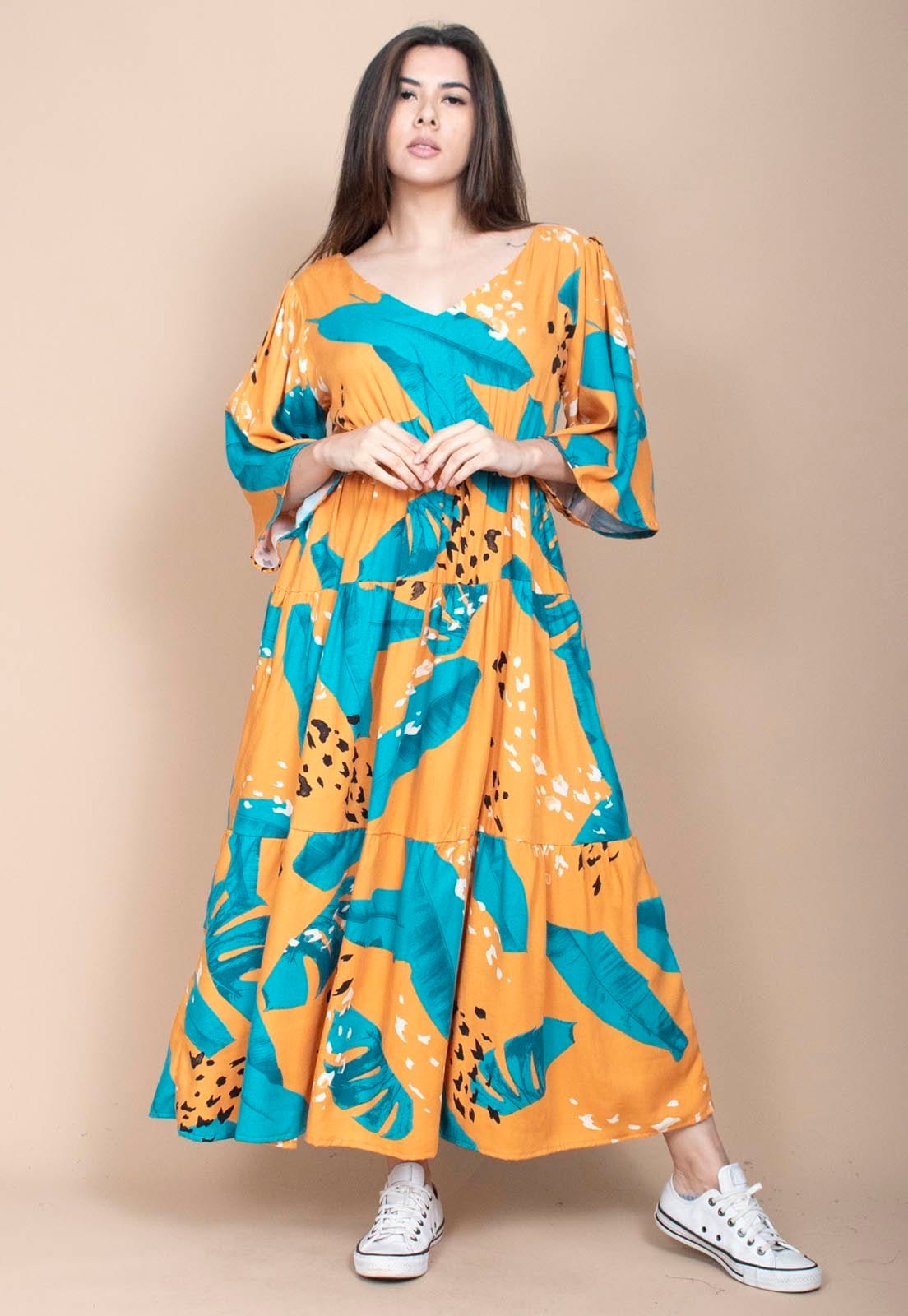 Vista 2 Vestido Longo Cabanafree Plano com Manga e Camadas Estampa Aurora Botânica Cabanafree azul/estampado/preto