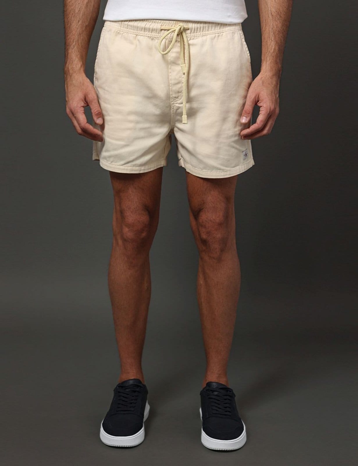 Shorts Masculino Color Elástico Calvin Klein Jeans Manteiga