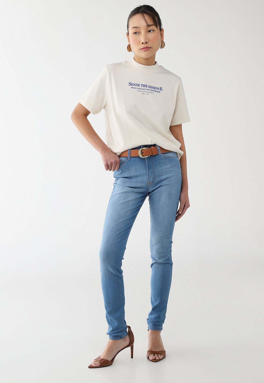 Vista 2 Calça Jeans Feminina Lez a Lez Cintura Média Claro Lez a Lez azul