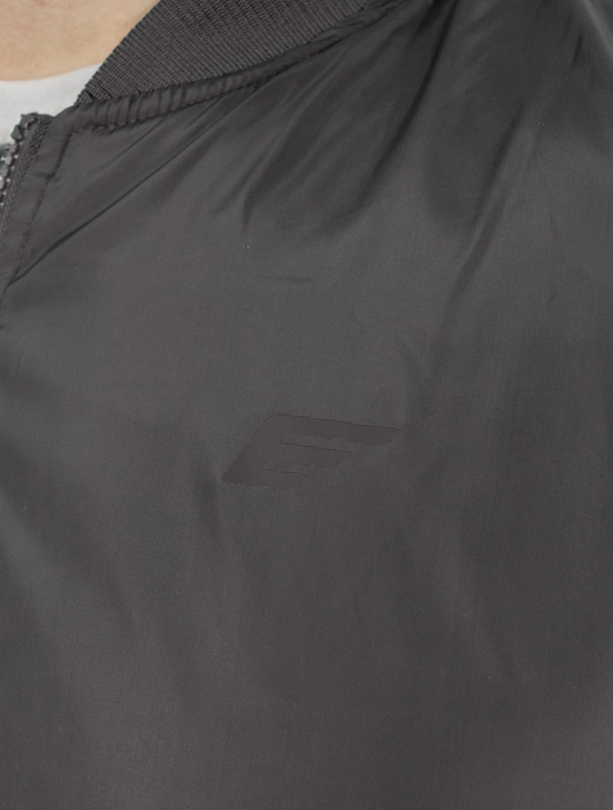 Vista 2 Jaqueta Ellus Masculina Nylon Light Bomber Pocket Ellus grafite