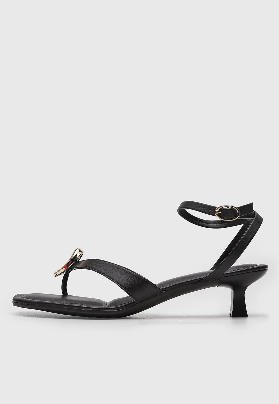 Sandália Feminina Via Uno Salto Baixo Ponta Quadrada Preta