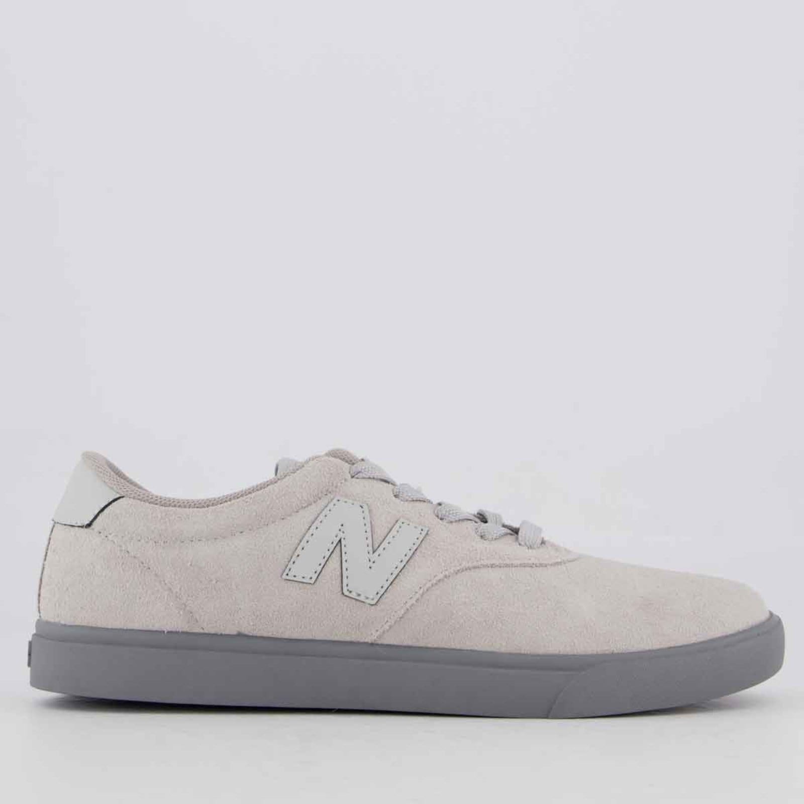 Tênis New Balance 55 Claro