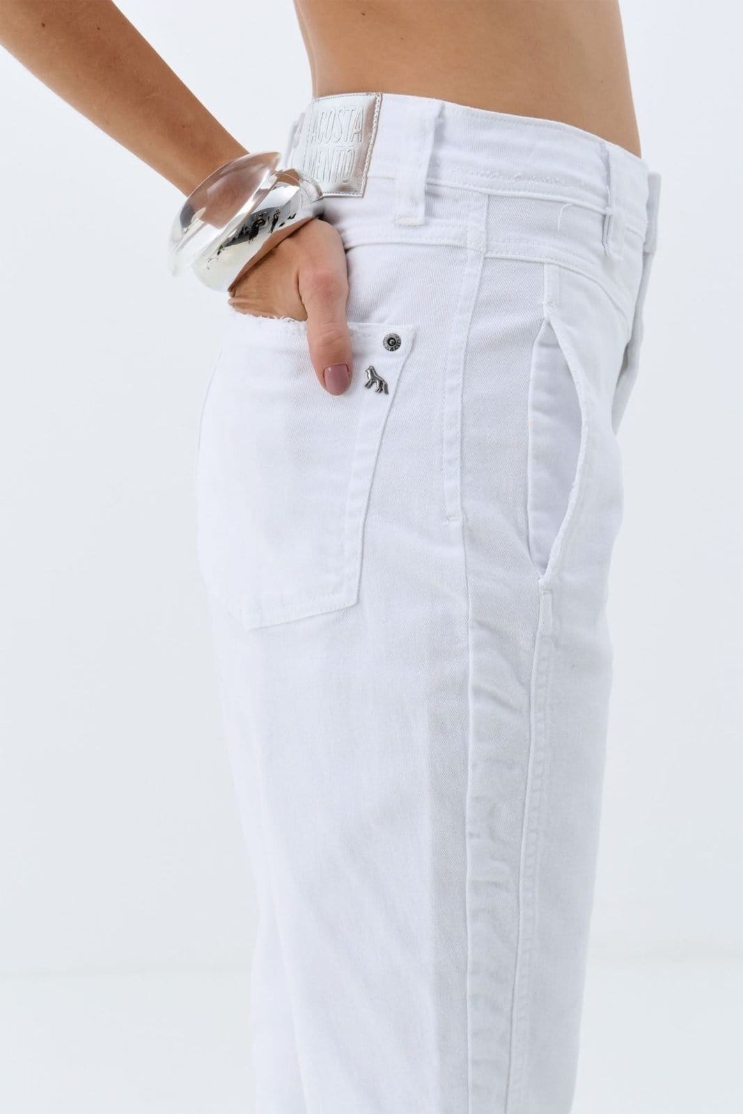 Vista 2 Calça Sarja Mom Recorte no Cós ACT FEMININO branco