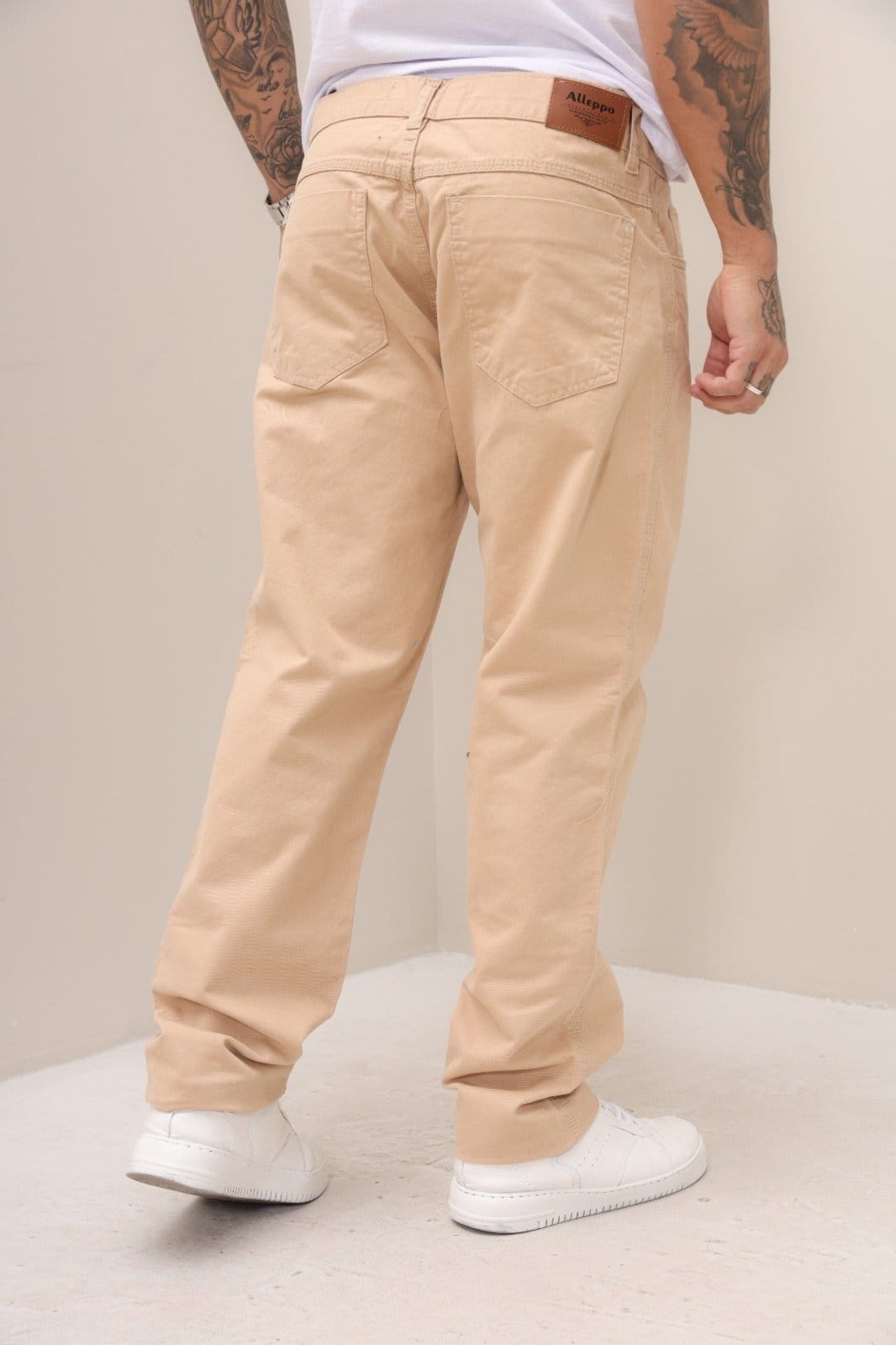 Vista 2 Calça Creme Sarja Masculina Alleppo Jeans bege