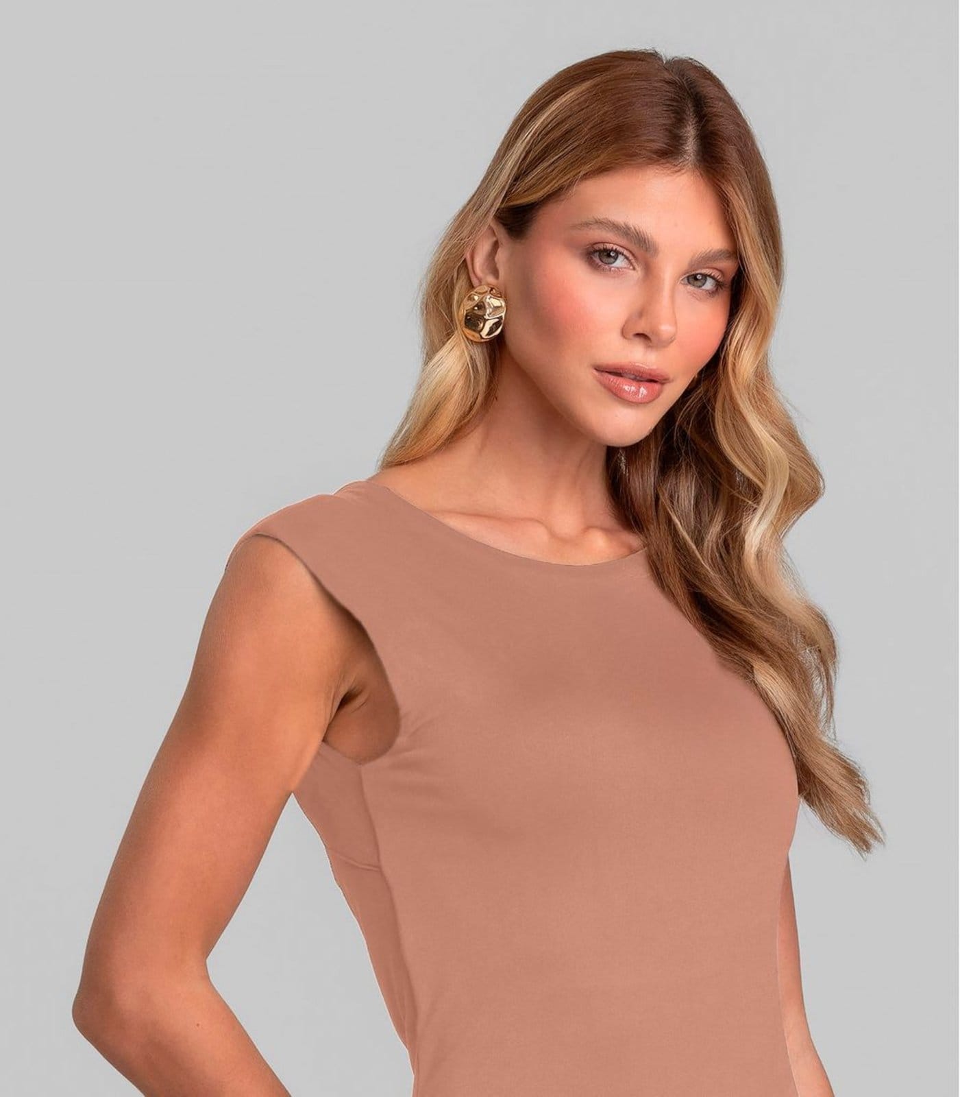 Vista 2 Vestido Midi Feminino Decote Canoa Dianna Dianna marrom