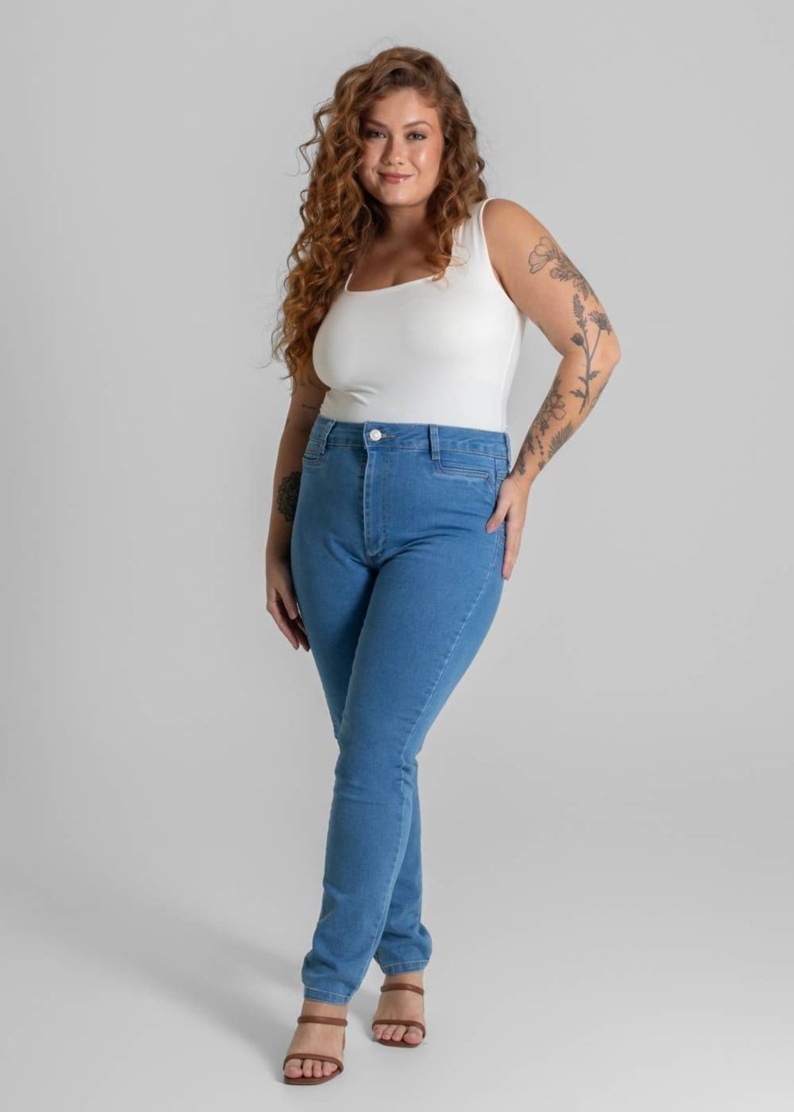 Vista 2 Calça Jeans Sawary Plus Size Levanta Bumbum - 280607 Sawary azul