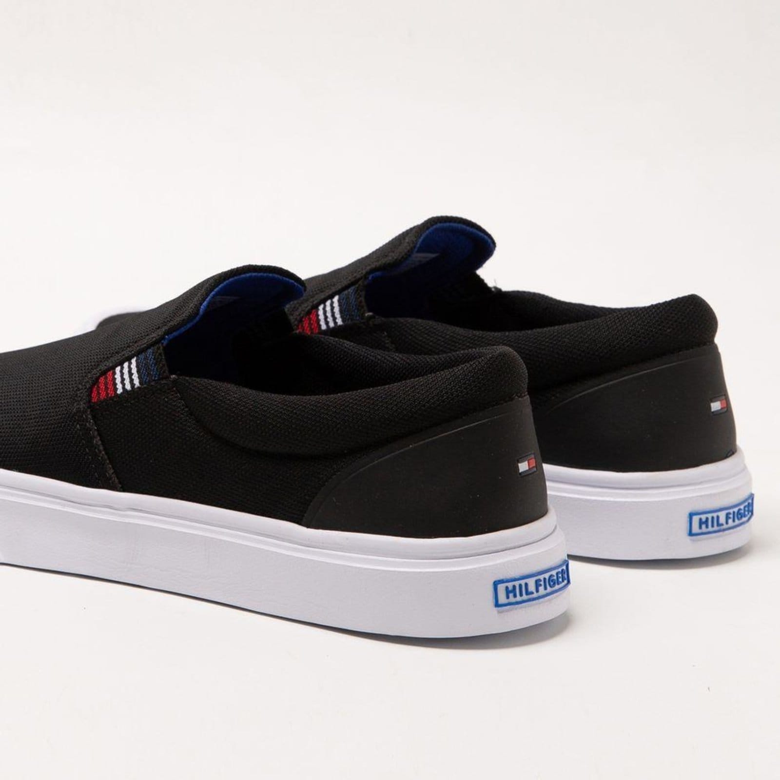 Vista 2 Slip On Clássico Malcom 22D Tommy Hilfiger preto