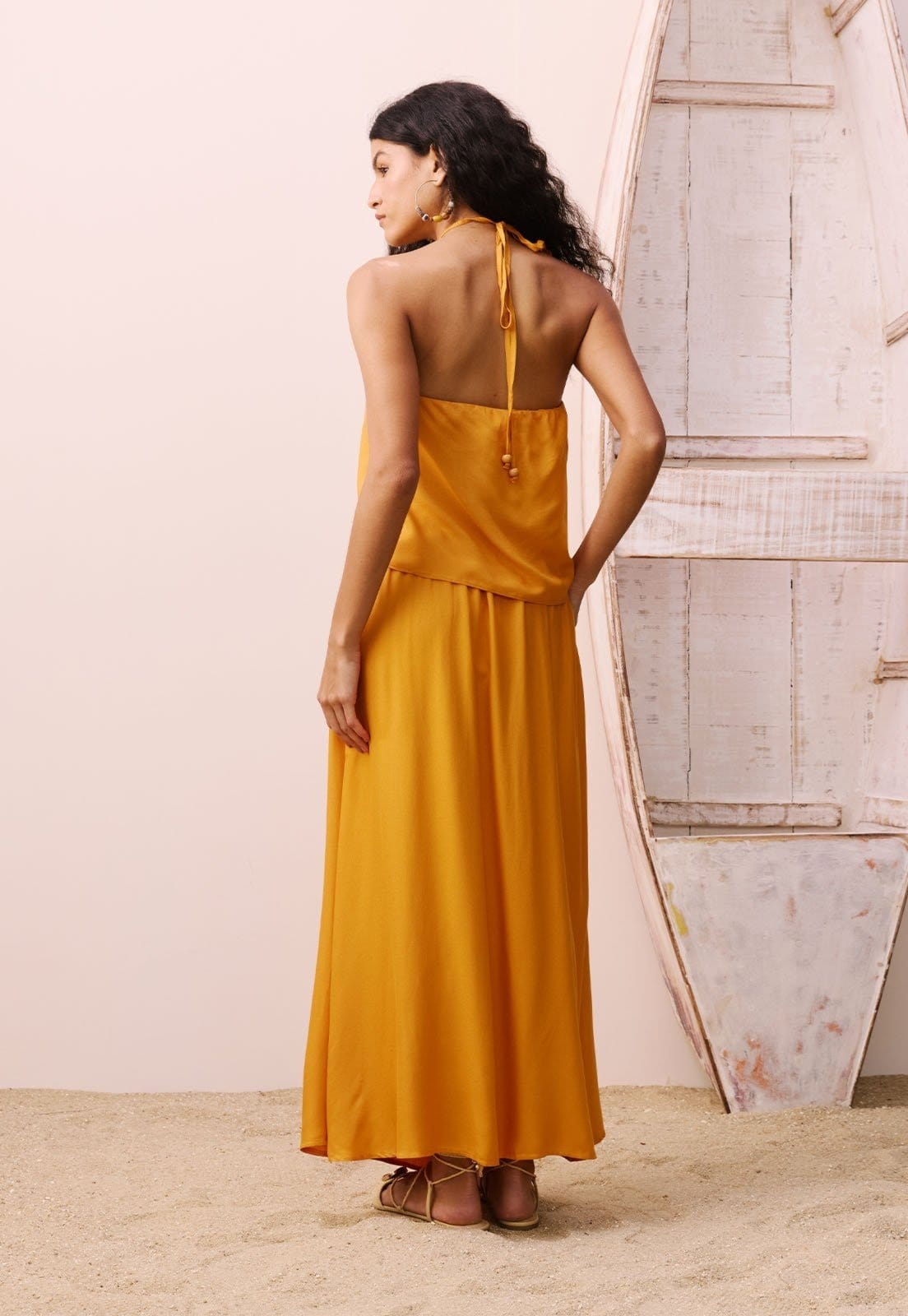 Vista 2 Saia Evasê Midi com Elástico CaCay amarelo