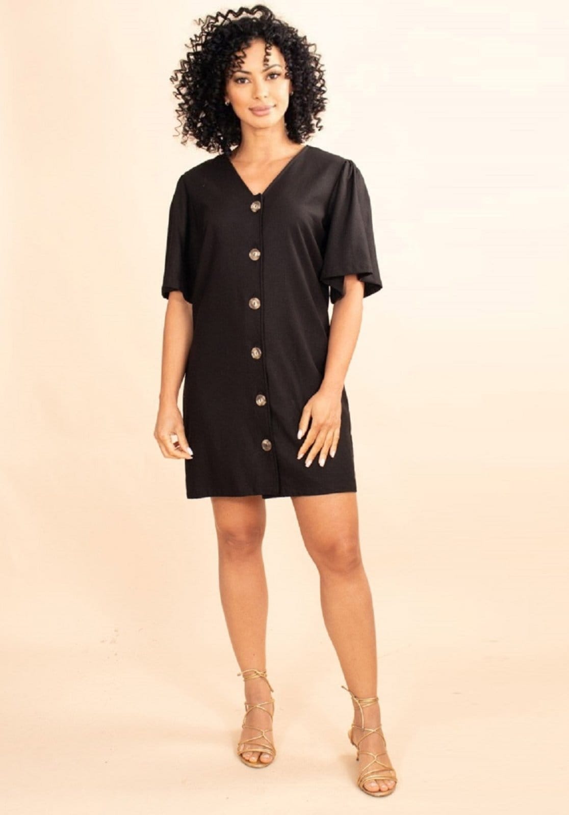 Vestido Curto Plano De Botão