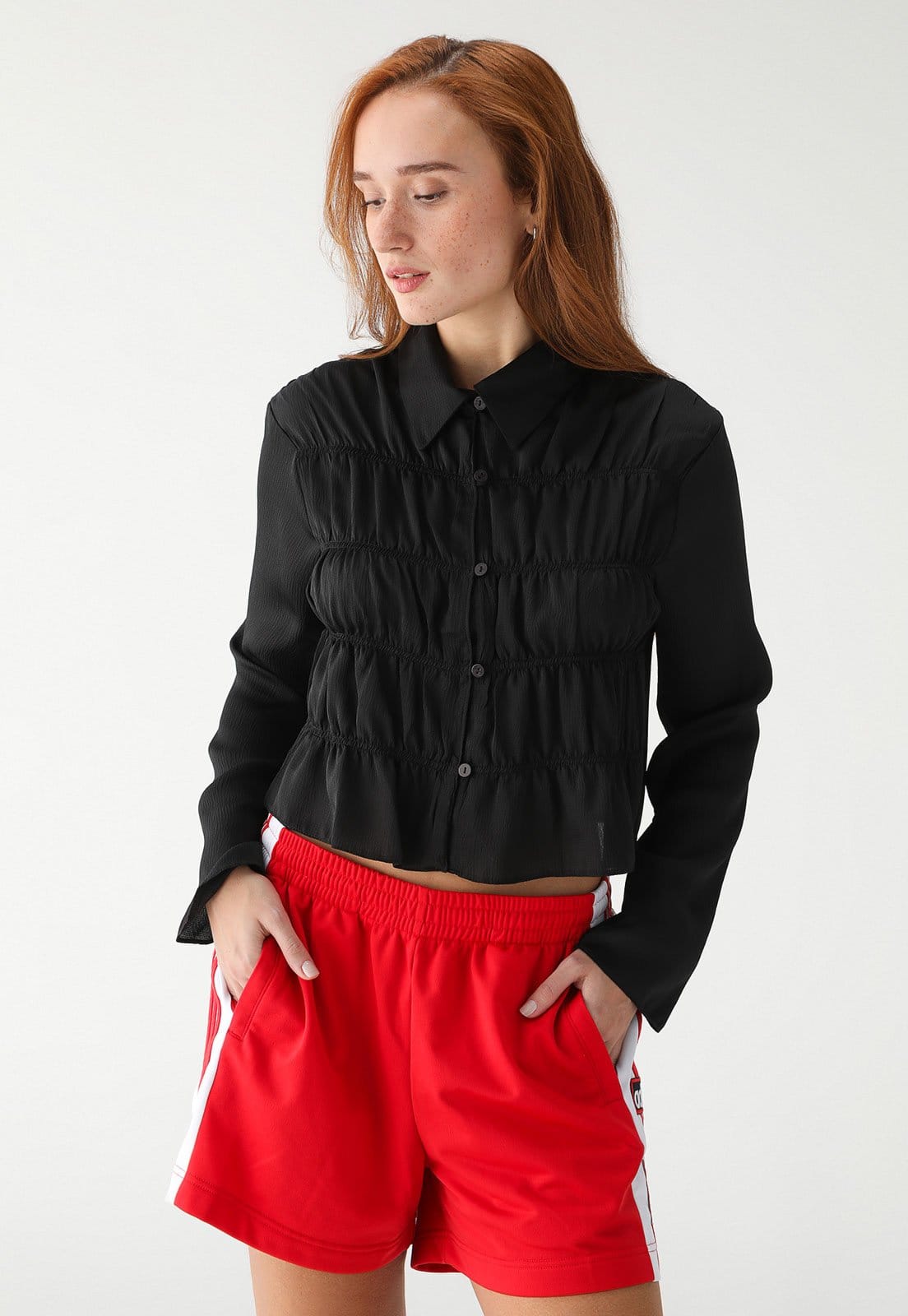 Vista principal Camisa Cropped TOPSHOP Reta Franzida Preta Topshop preto