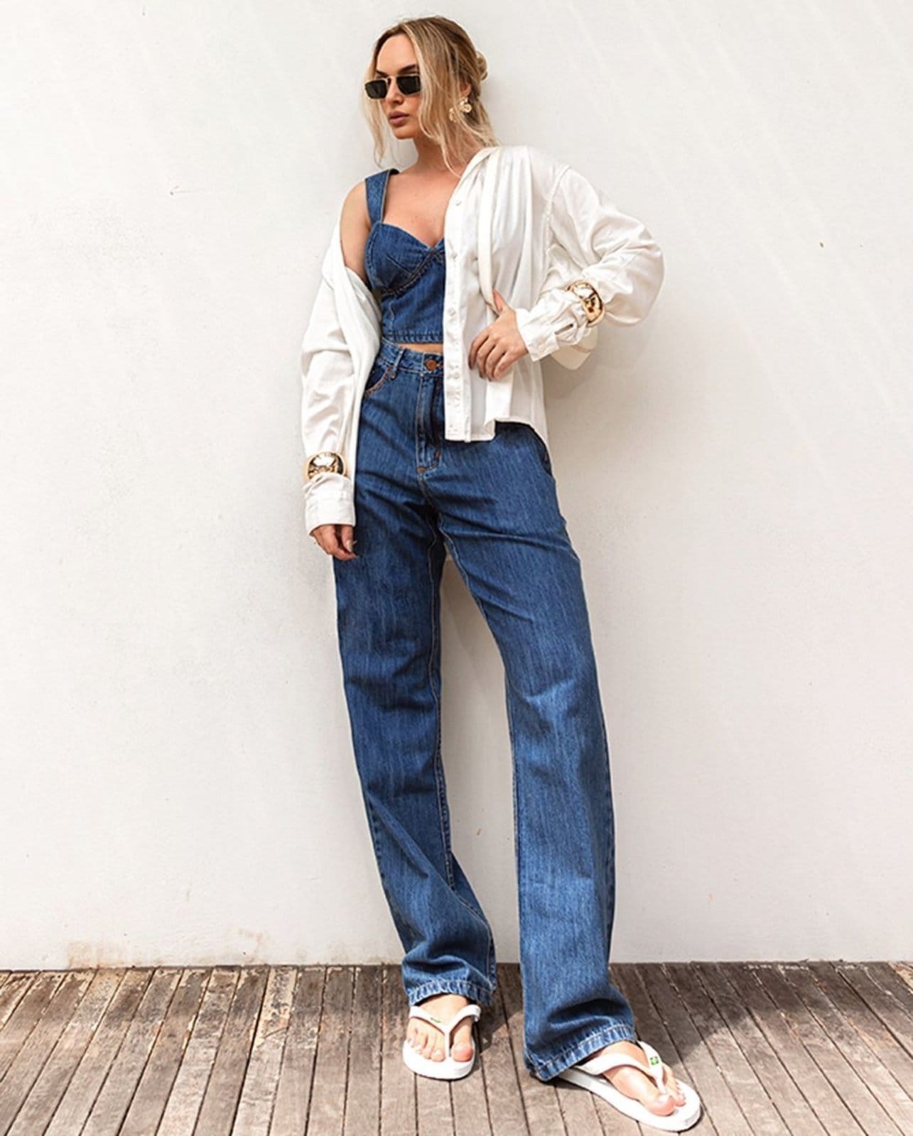 Vista principal Calça Feminina Reta Cintura Alta com Detalhe de Costura 24330 Sky Escuro Consciência jeans