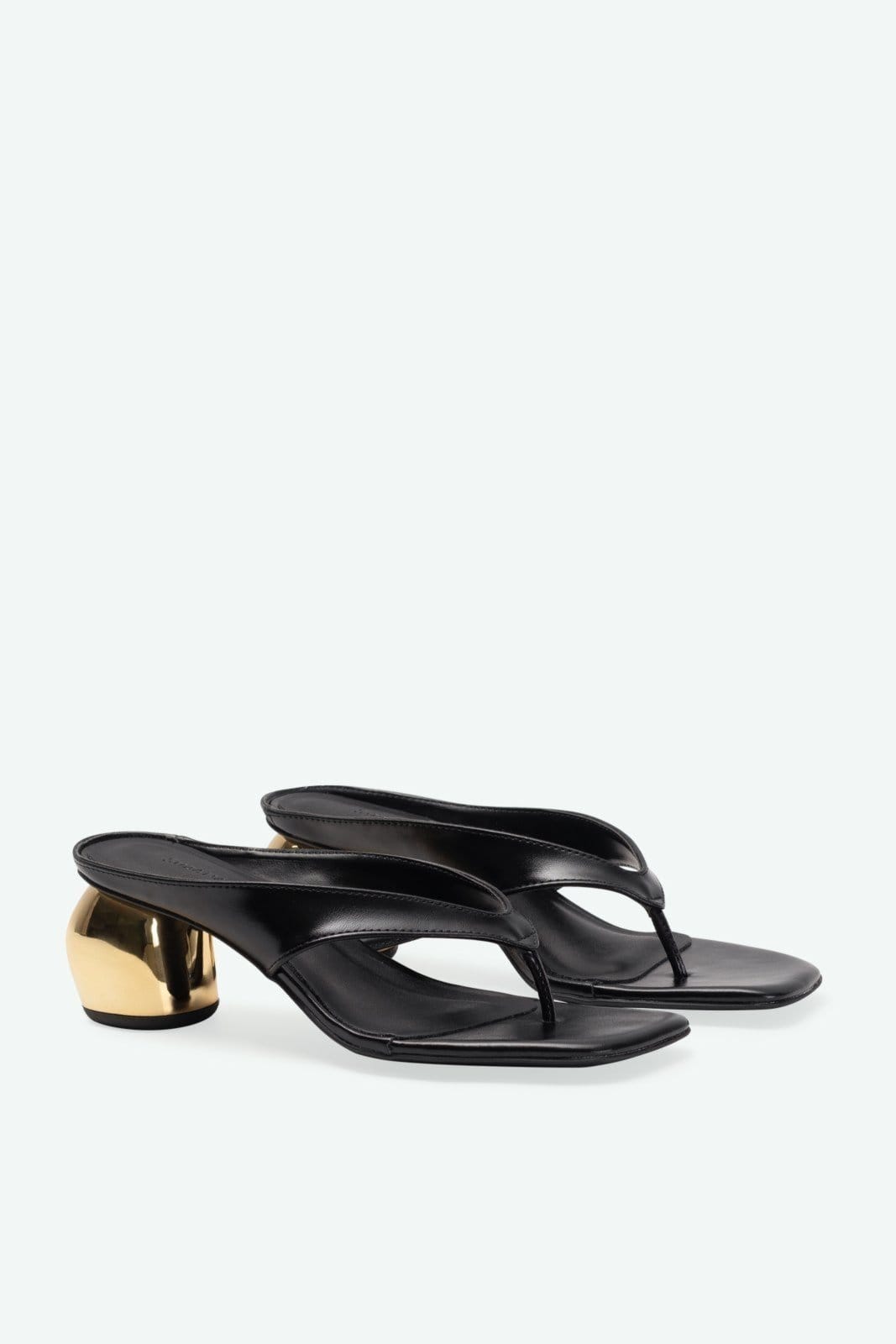 Vista 2 Open Mule Vitória Suzana Santos preto