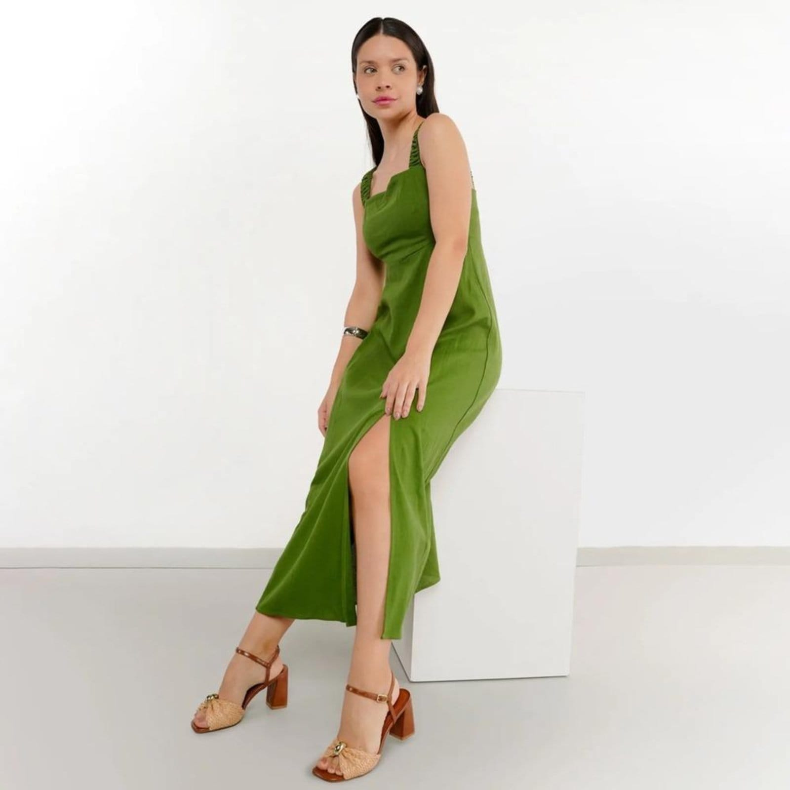 Vista 2 Sandália Osc Salto Bloco Tira Trançada Feminina OSC marrom