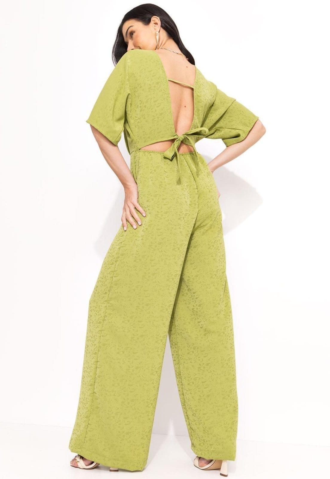 Vista 2 Macacão Em Alfaiataria Quintess verde