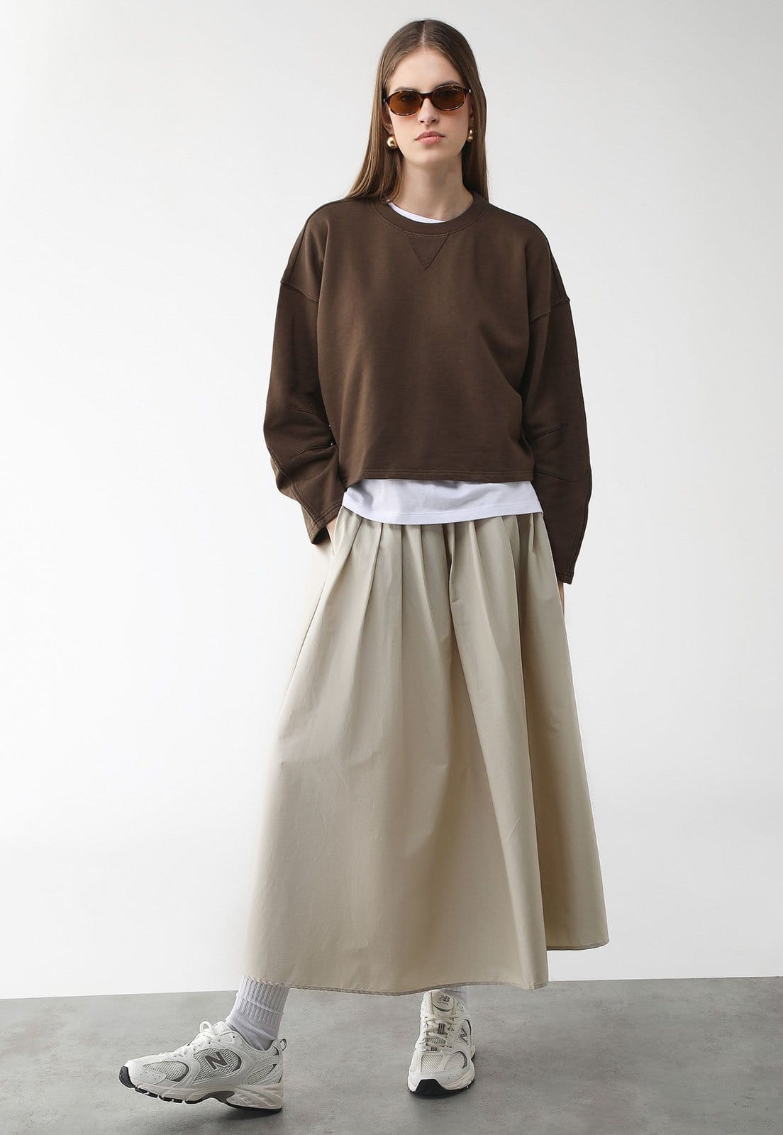 Vista 2 Blusa de Moletom Fechada GAP Reta Lisa GAP marrom