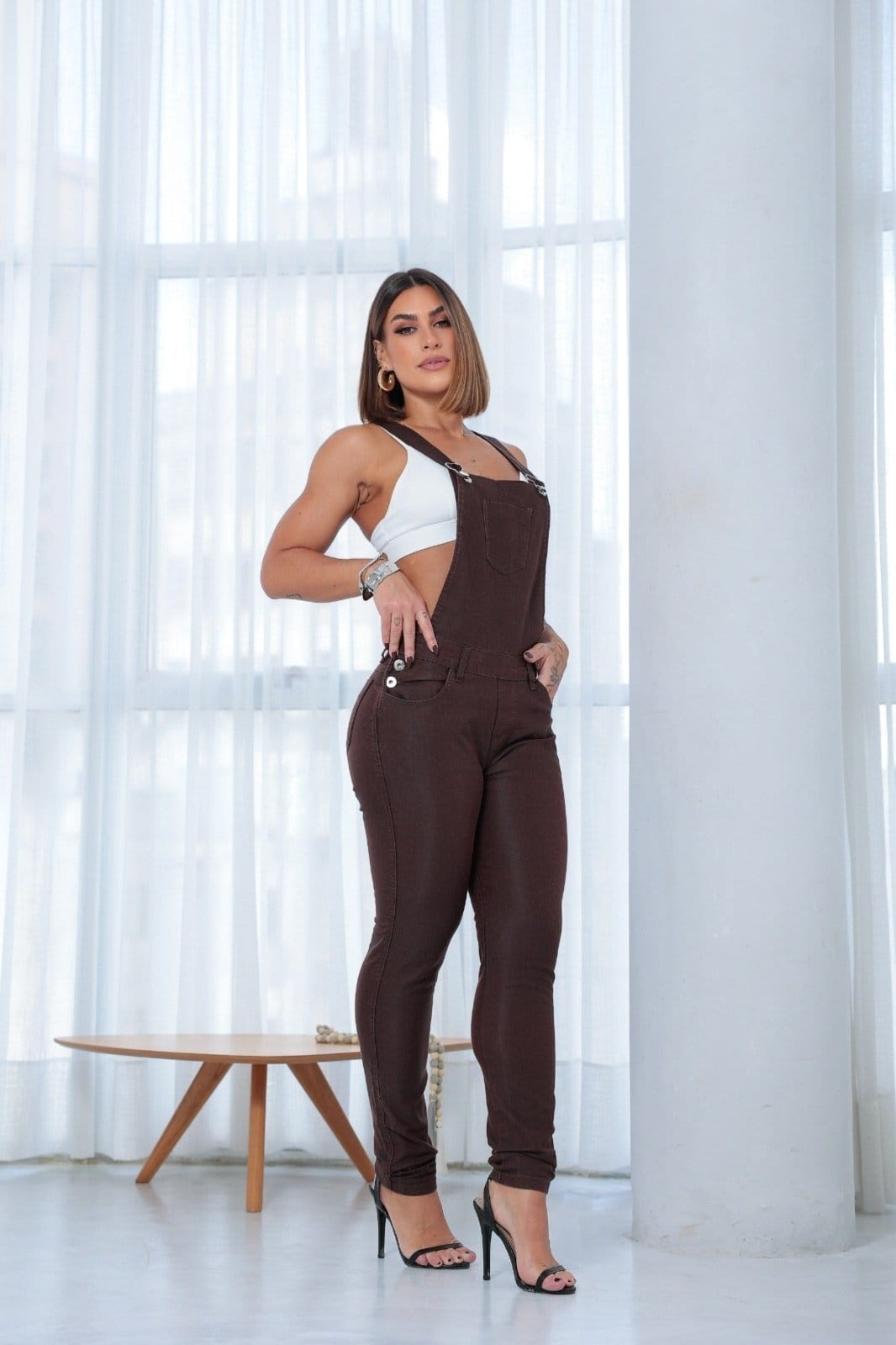 Vista 2 Macacão Preto Feminino Alleppo Jeans Portugal Alleppo Jeans marrom