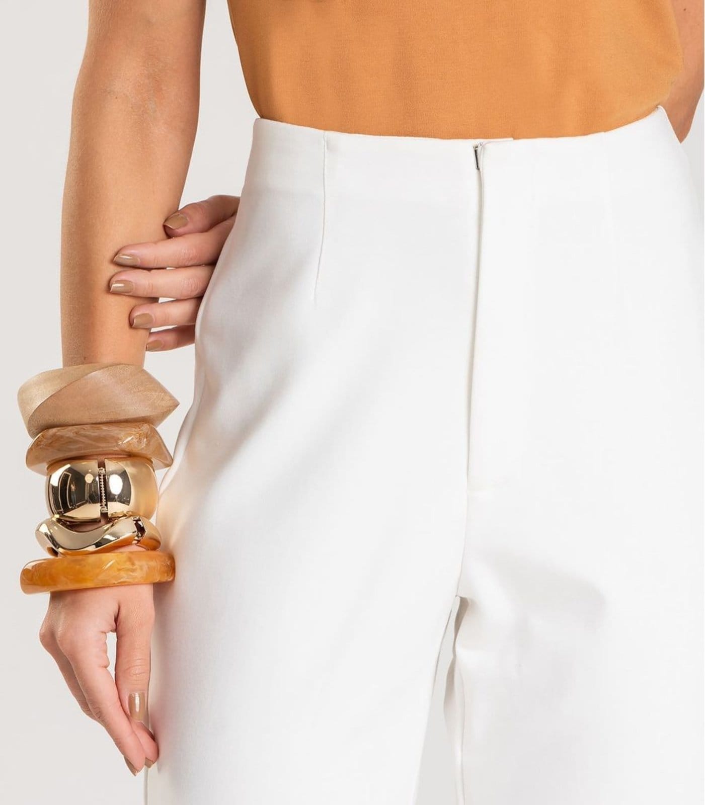 Vista 2 Calça Feminina em Malha Ponto Roma Dianna Dianna bege