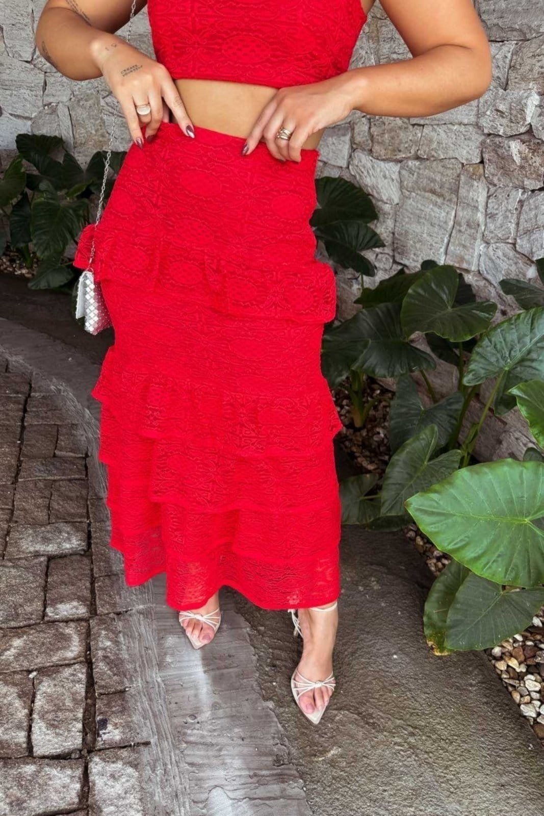 Vista 2 Saia Vanibele Renda Vermelha Vanibele vermelho