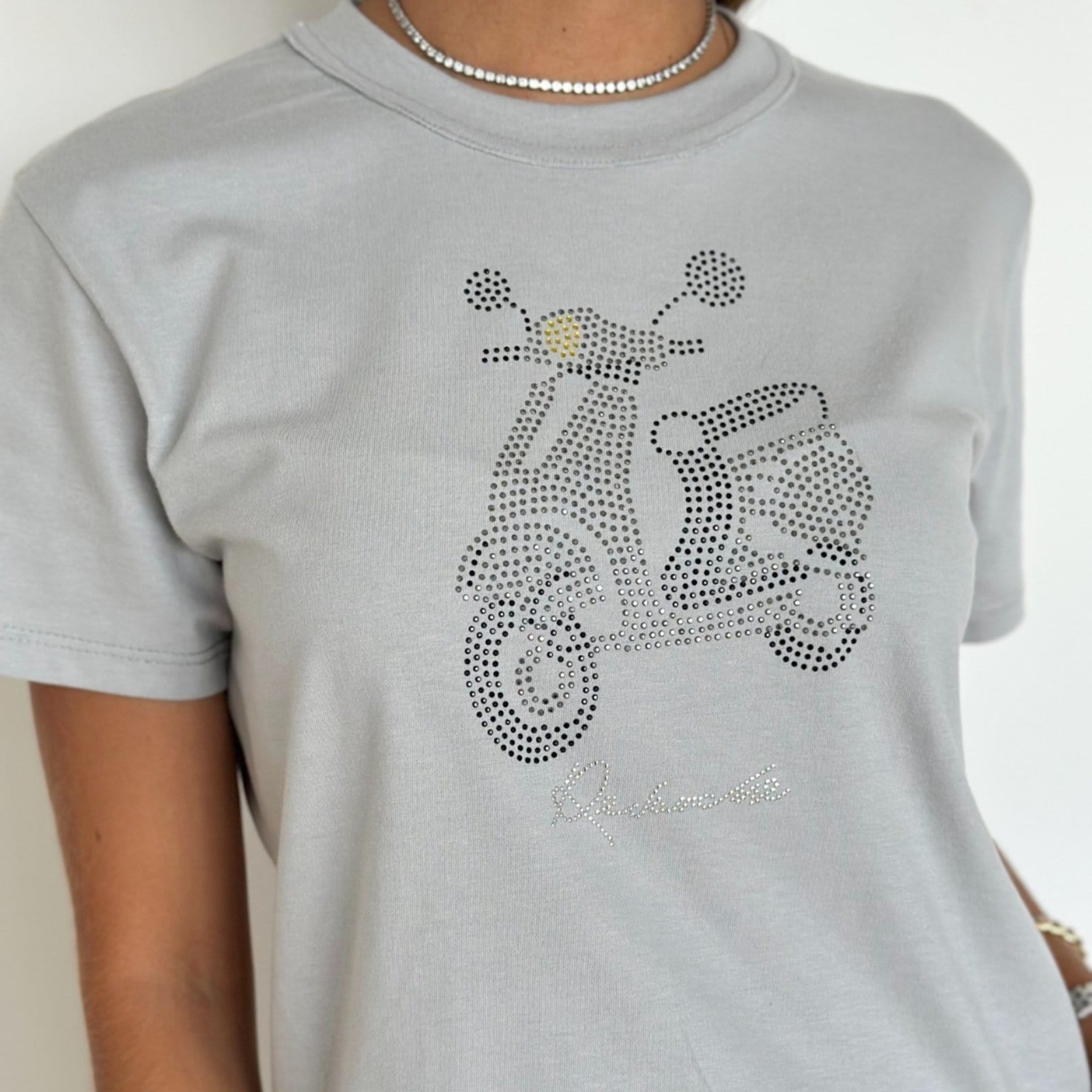 T-Shirt Cropped Com Pedraria Feminina Revanche Ituango - 2