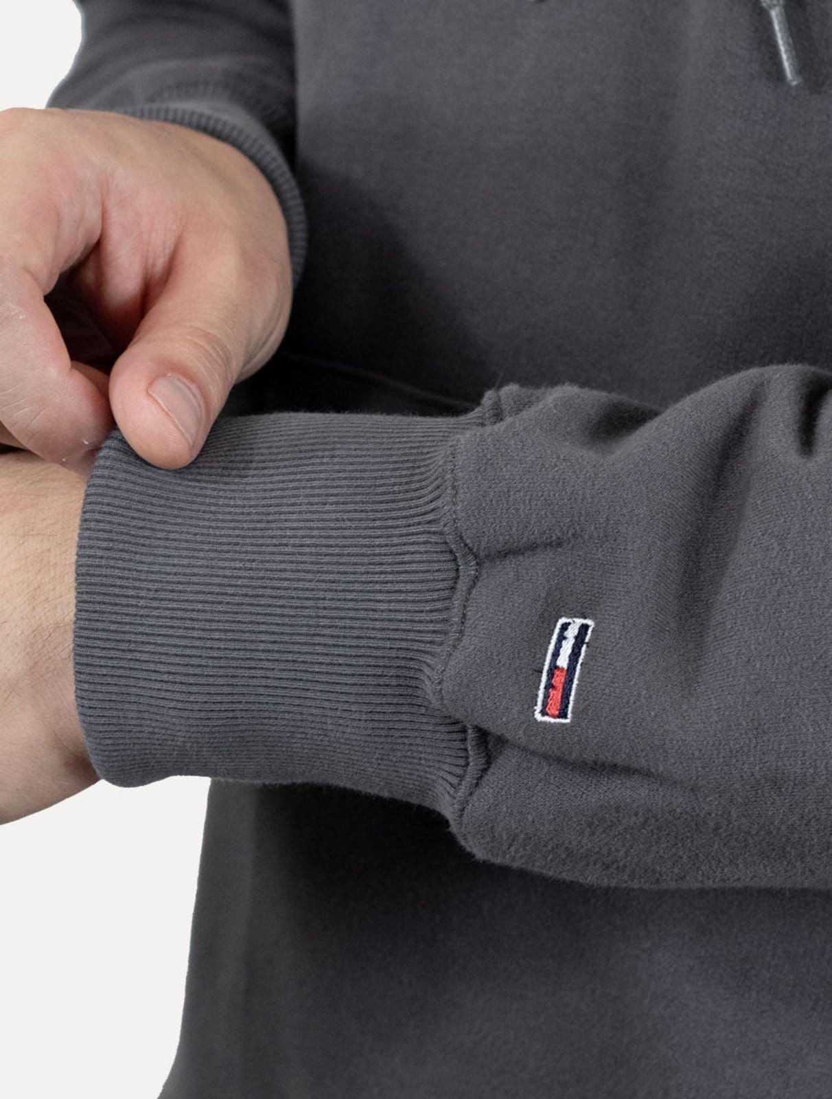 Vista 2 Moletom Tommy Jeans Masculino Regular Hoodie Icon Wrist Tommy Jeans grafite