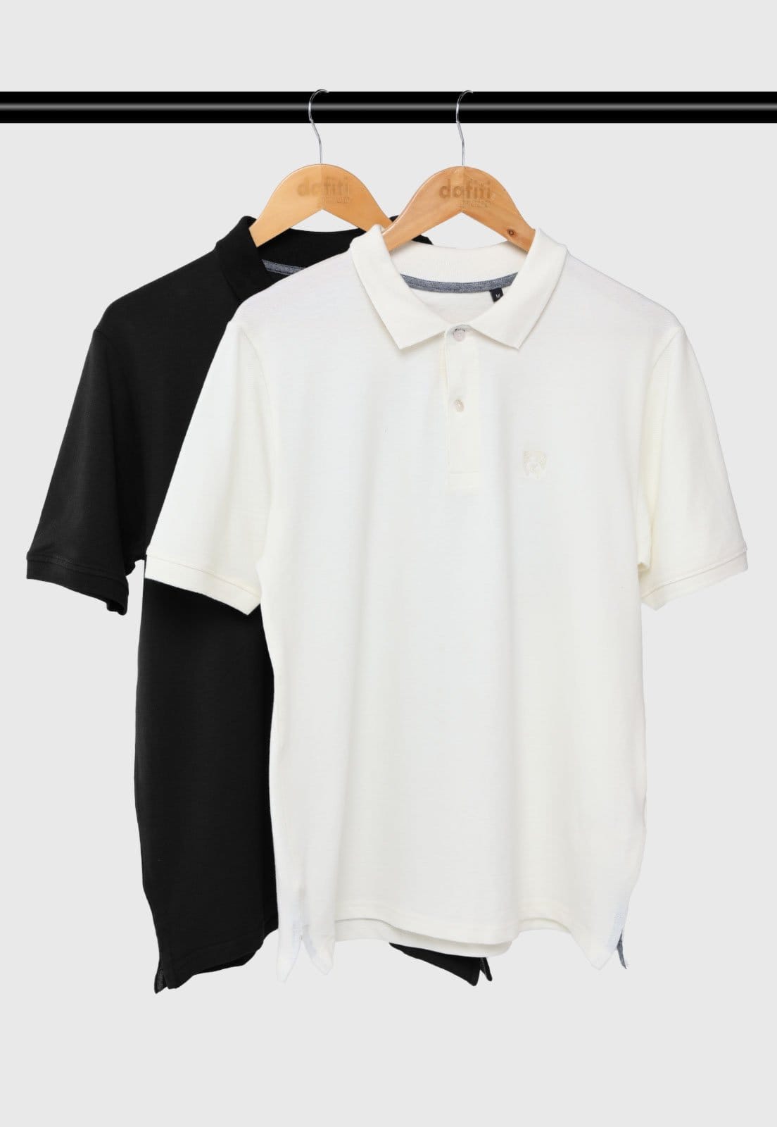 Vista principal Kit 2 Camisas Polo Masculina MR Kitsch Slim Preta e Off-White MR. KITSCH preto white