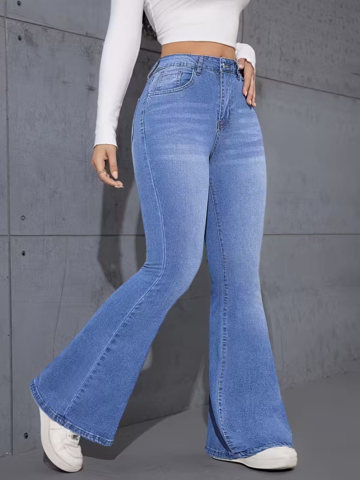 Vista principal Calça Flare Feminina Casual e Confortavel Elegante Dia a Dia Alpha Street Wear azul/jeans