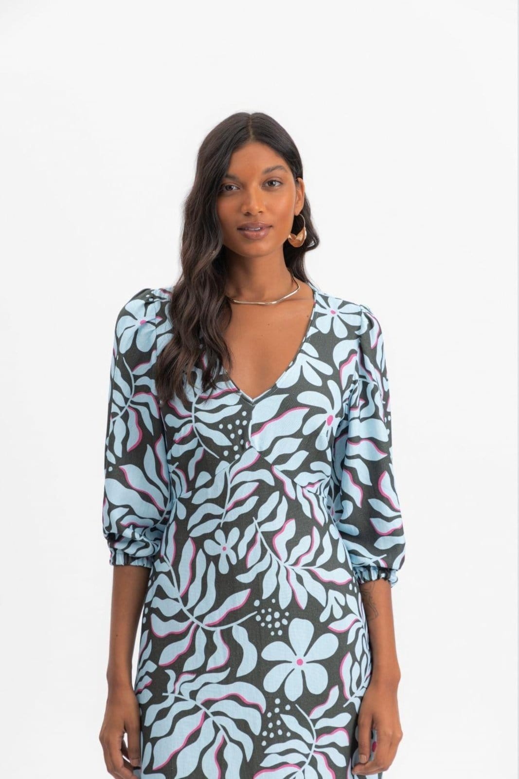 Vista 2 Vestido Feminino Midi Floral Essendi Escuro Essendi verde