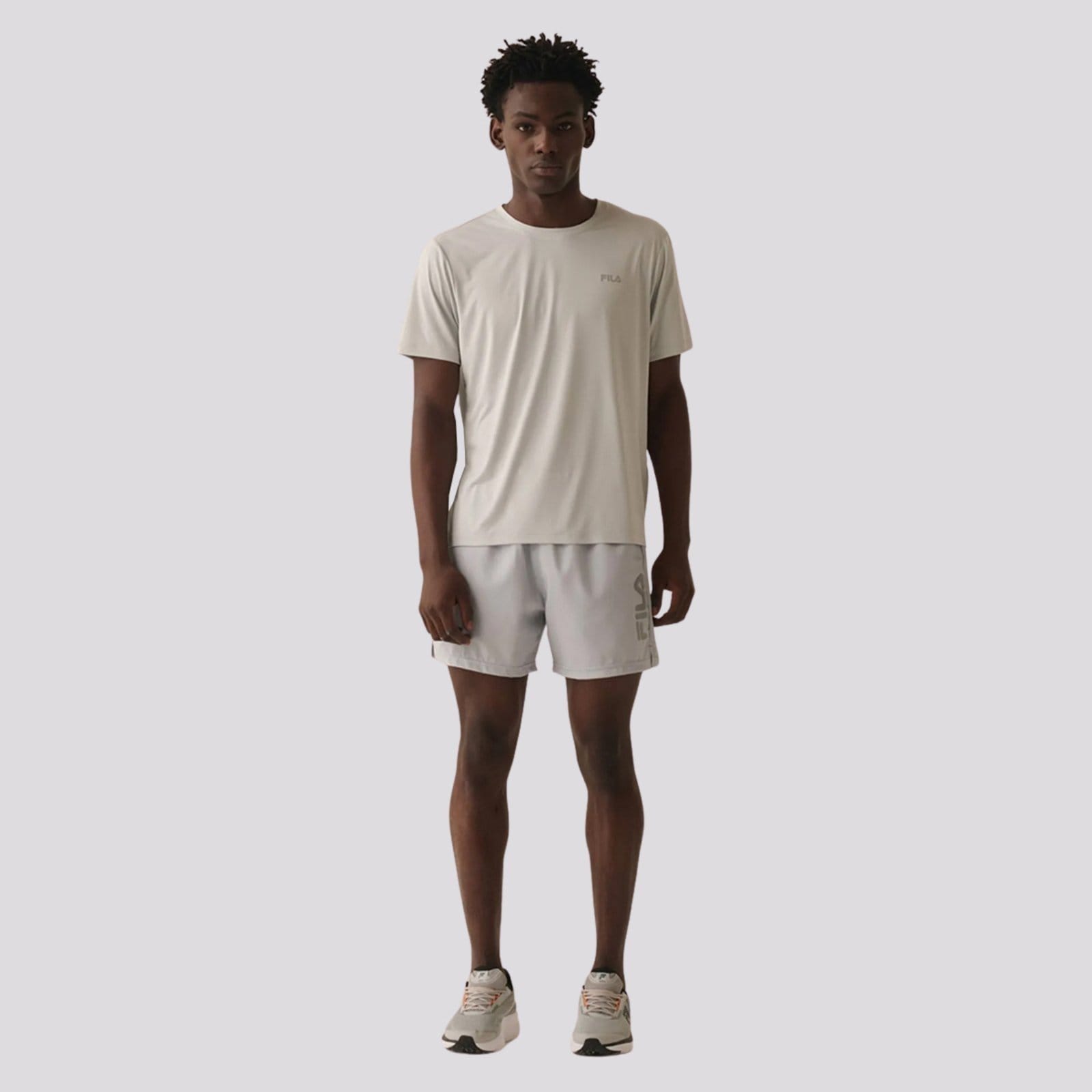 Shorts Fila Train 5 Claro e Prata