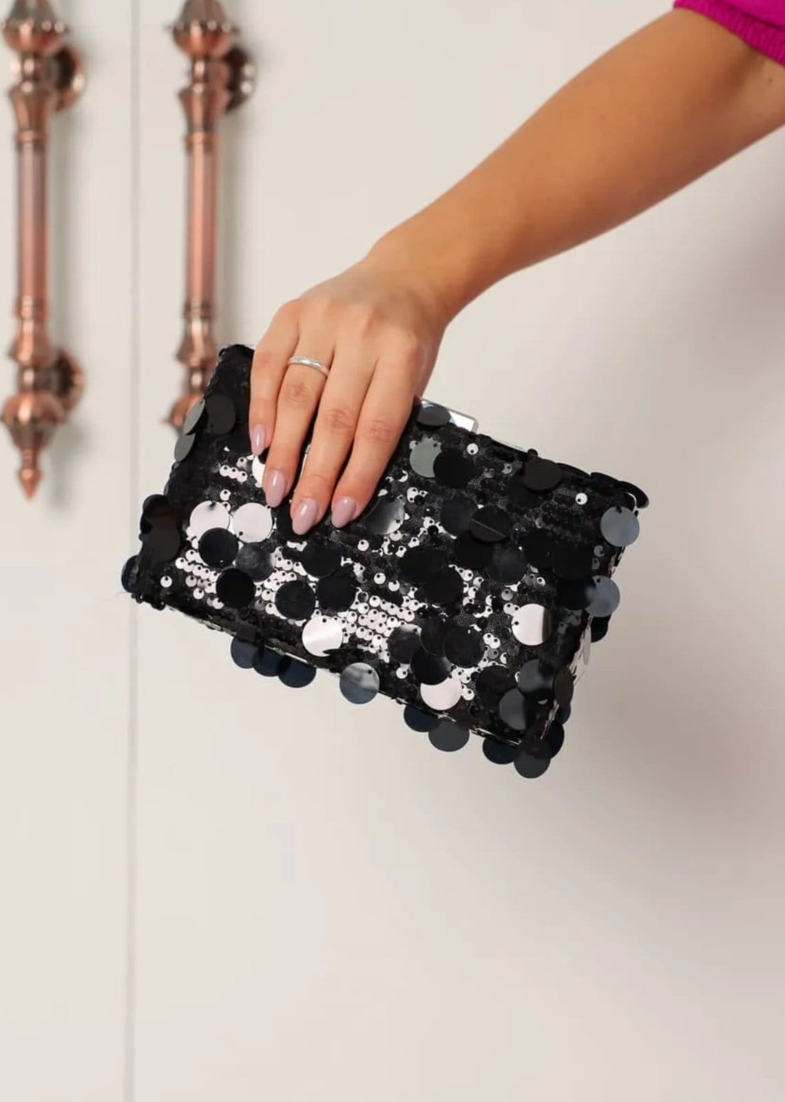 Vista principal Bolsa Clutch Festa Casamento Madrinhas Retangular Paetês Cia do Vestido Cia do Vestido preto