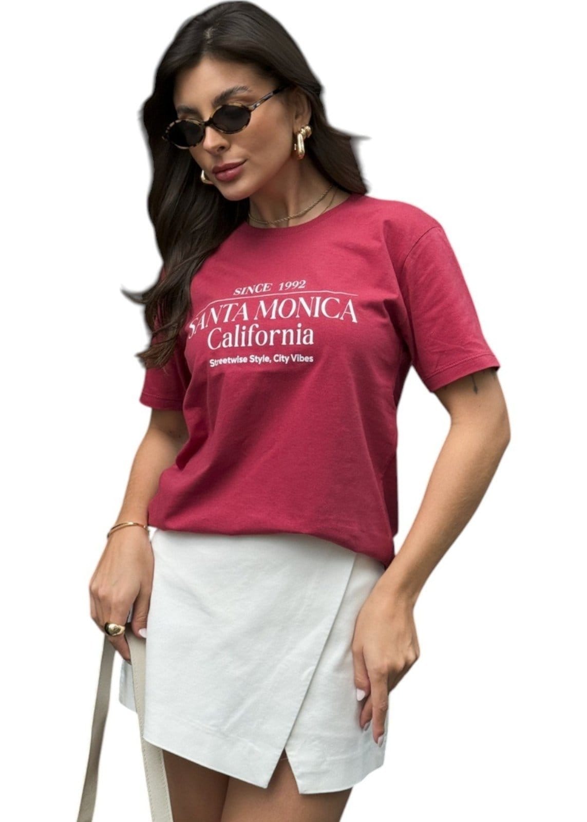 Vista principal Camiseta Feminina Cianitas Cereja Estampa Santa Monica Cianitas bordô