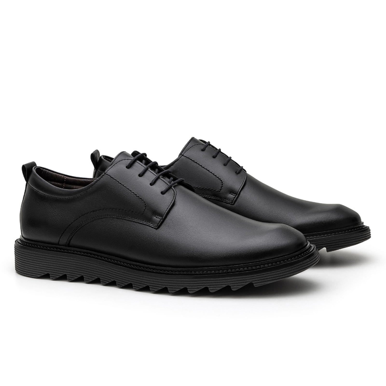 Sapato Masculino Casual em Couro com Solado Tratorado Chazak