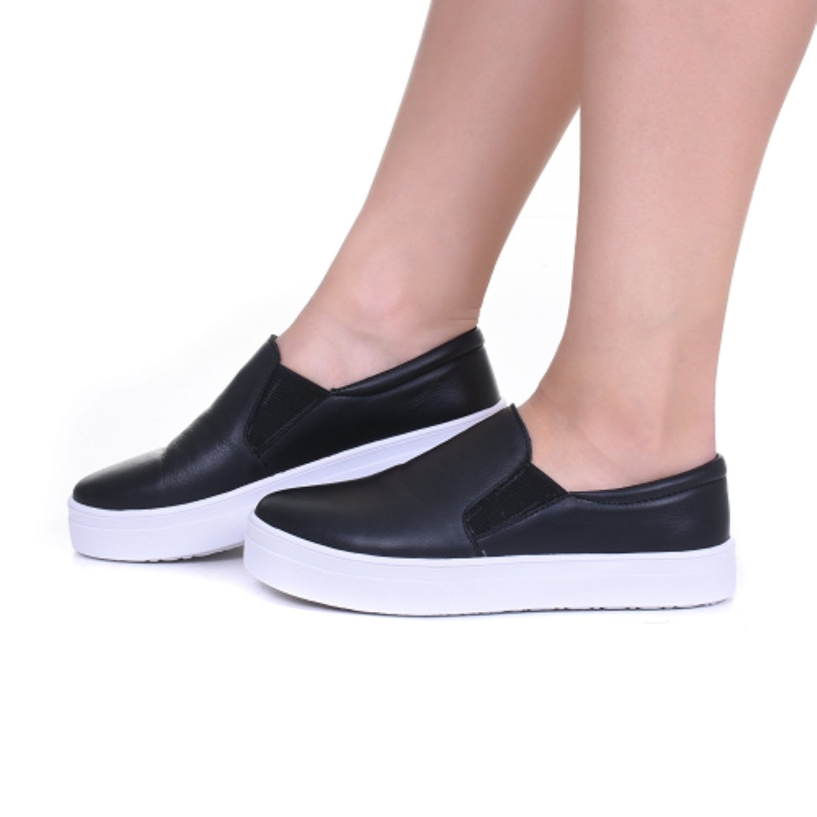 Tênis Slip On Feminino de Couro Comfort