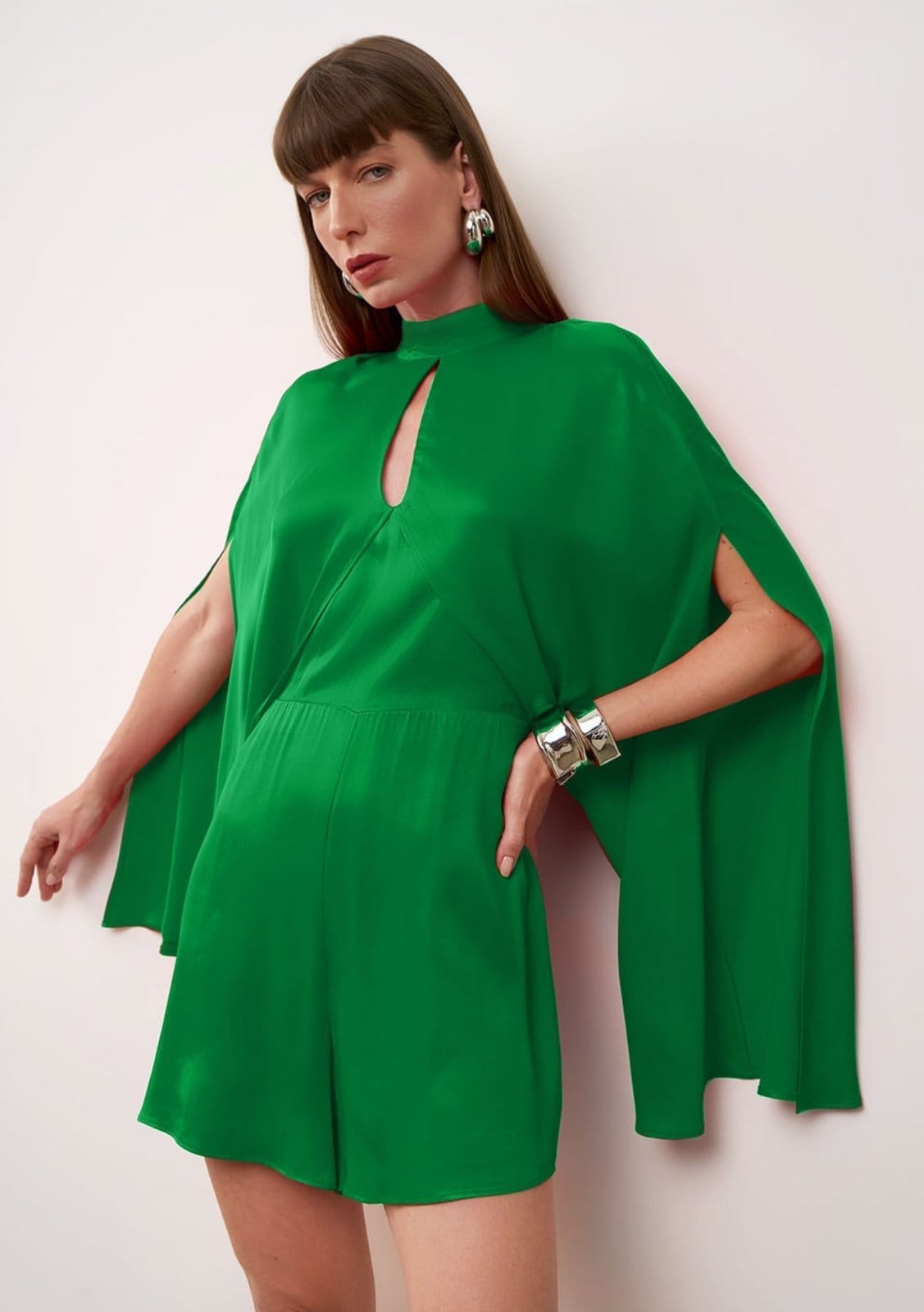 Macacão Iódice Ajustado Gola Alta Manga Longa Curto