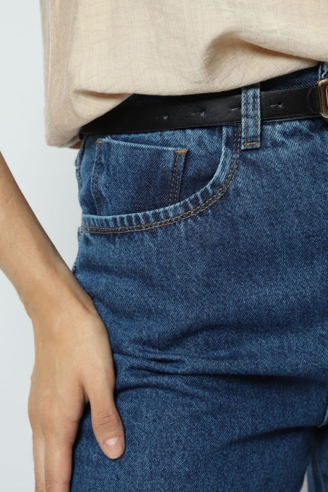 Vista 2 Calça Jeans Mom 44 Gazzy azul