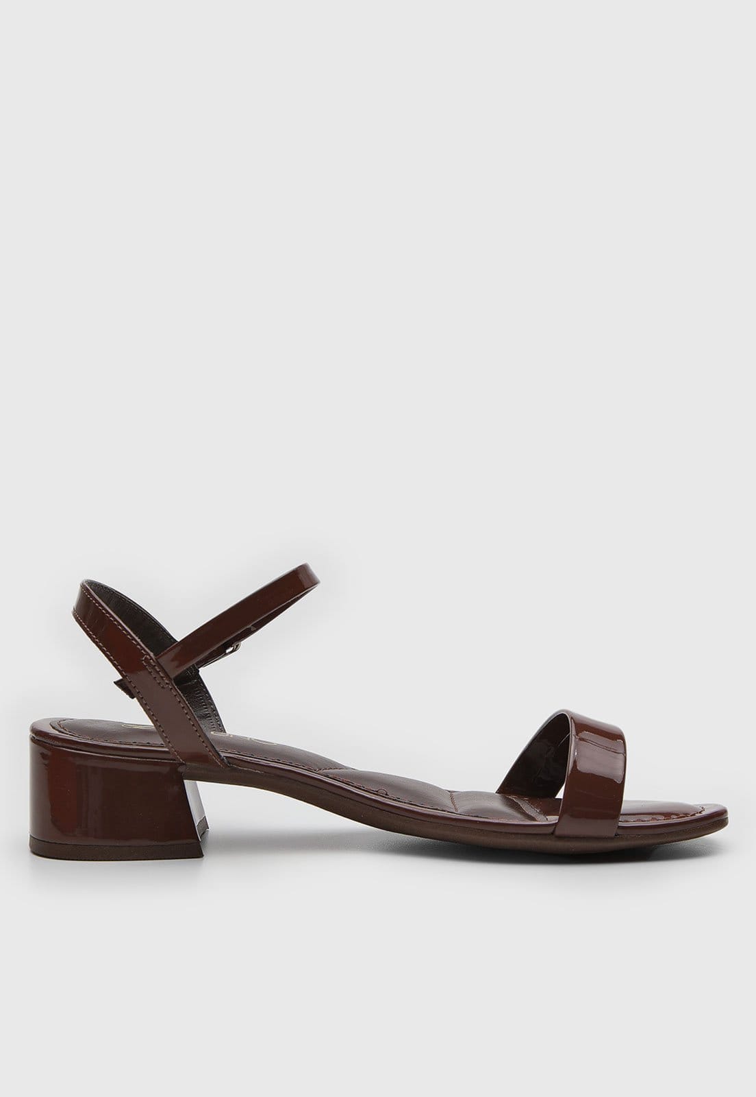Vista 2 Sandália Feminina VIA UNO Salto Baixo Bloco Envernizada VIA UNO marrom